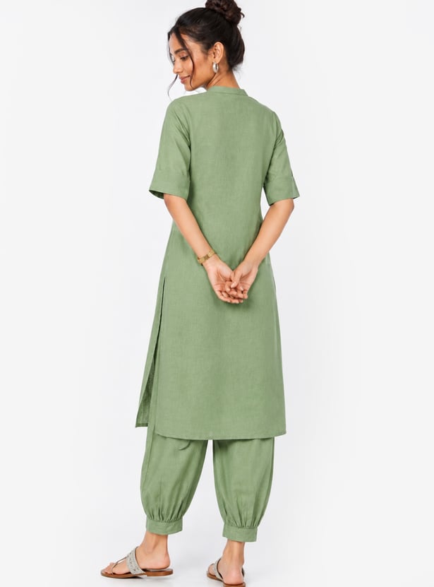 Women Solid Straight Kurta Set
