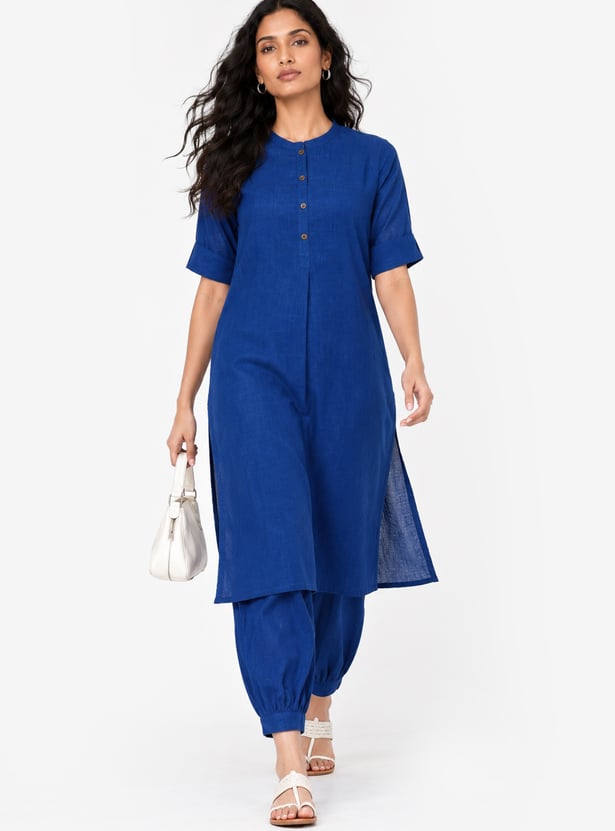 Women Solid Straight Kurta Set