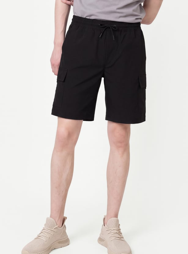 Men Solid Sports Shorts