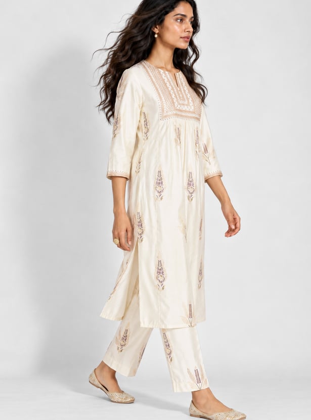 Women Embroidered Kurta Set