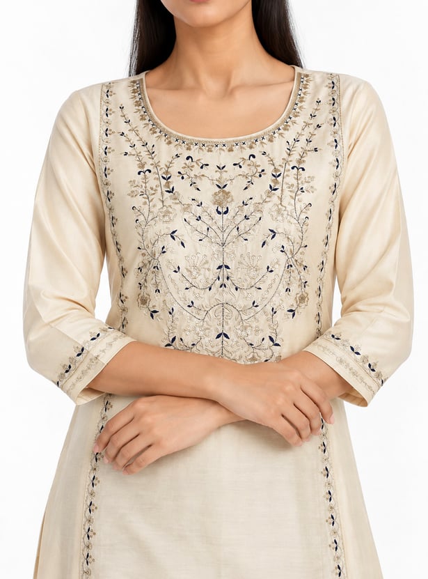 Women Embroidered Straight Kurta Set
