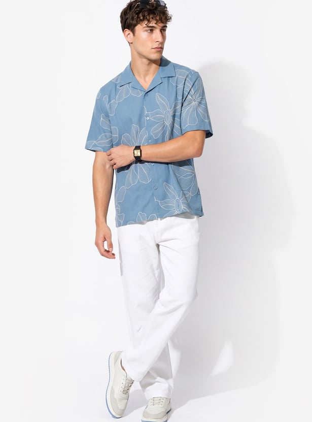 URB_N Men Floral Embroidery Resort Shirt