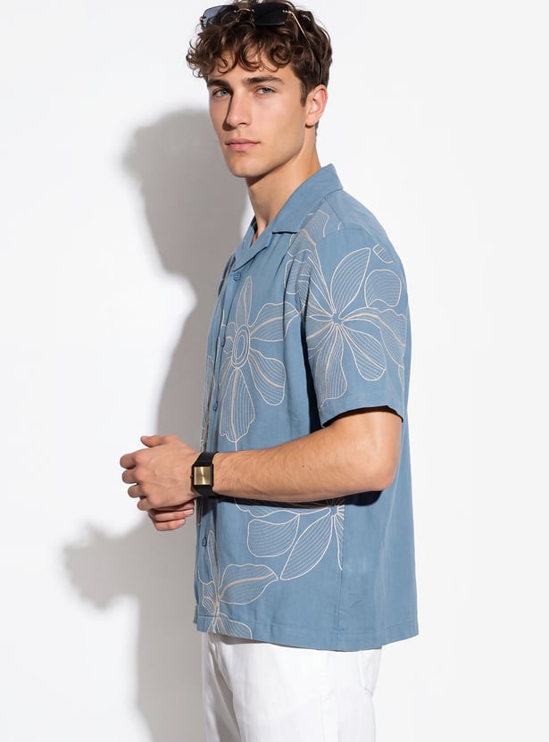 URB_N Men Floral Embroidery Resort Shirt