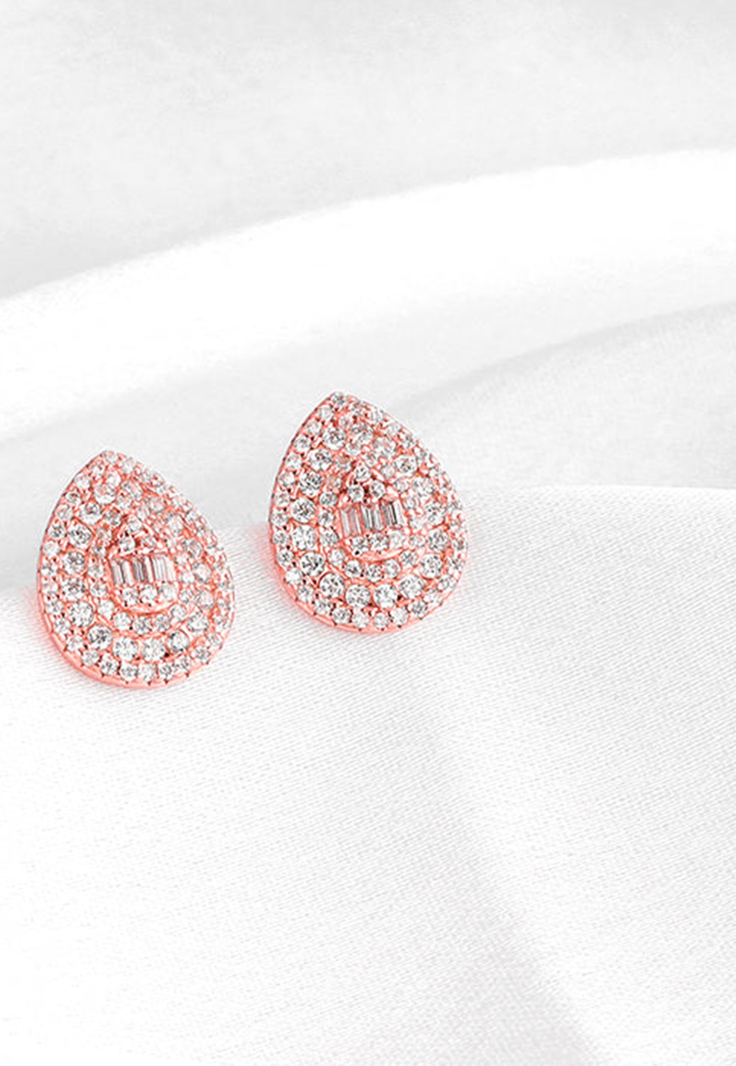 GIVA Sterling Silver Dazzling Stud Earrings-picture-19