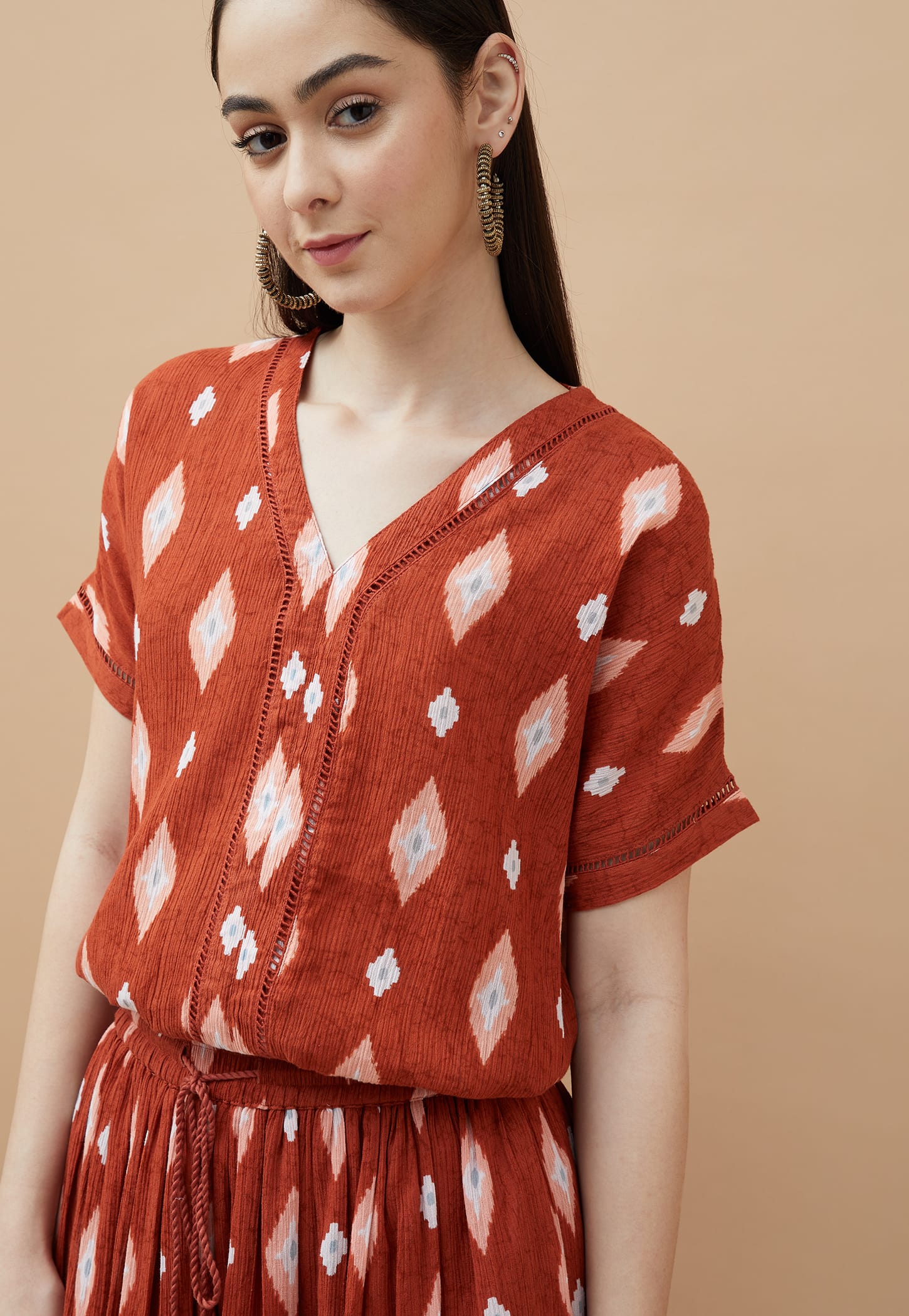COLOUR ME Printed V-neck Top-picture-38