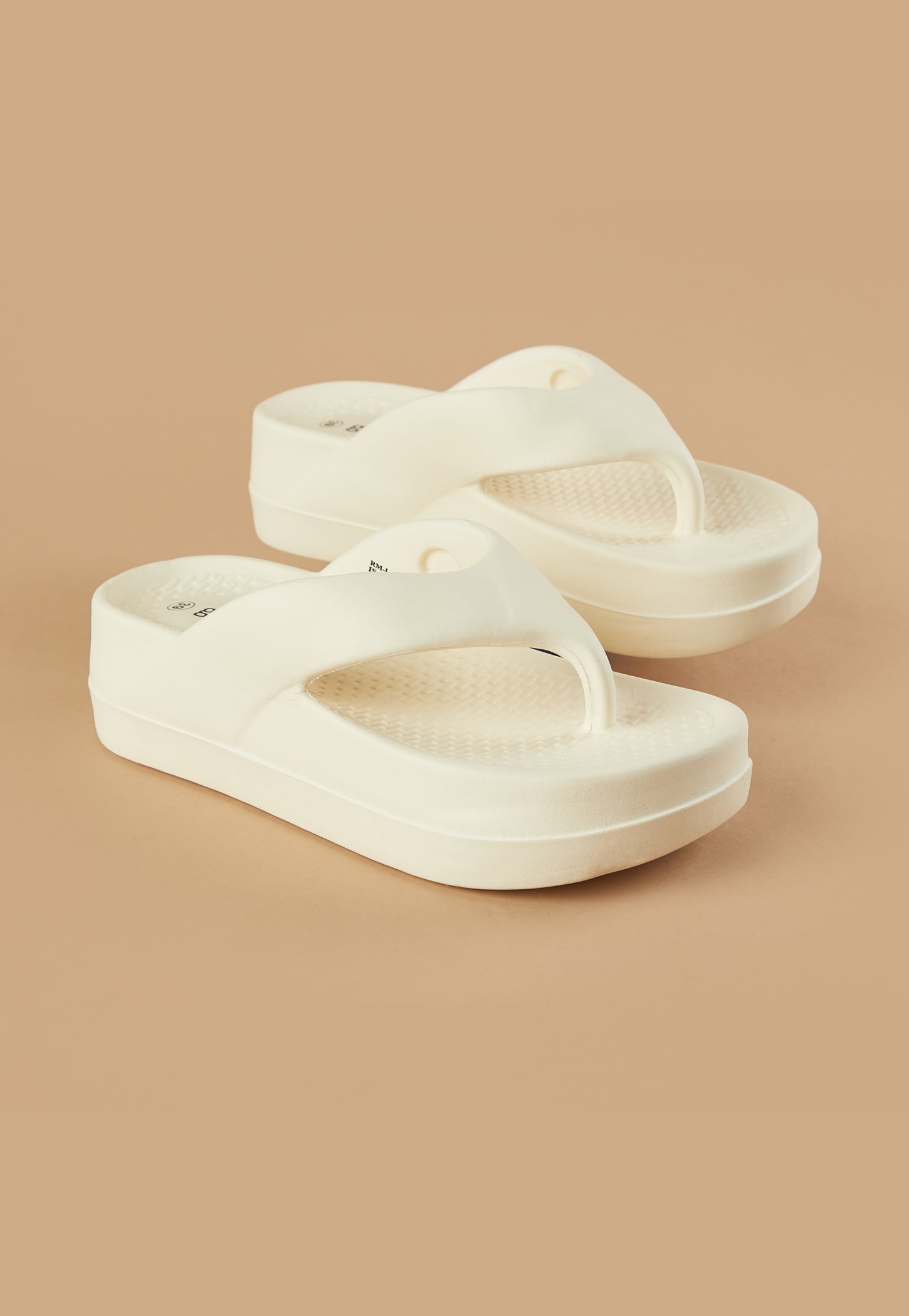 GINGER Solid Thong Strap Flatforms-picture-40