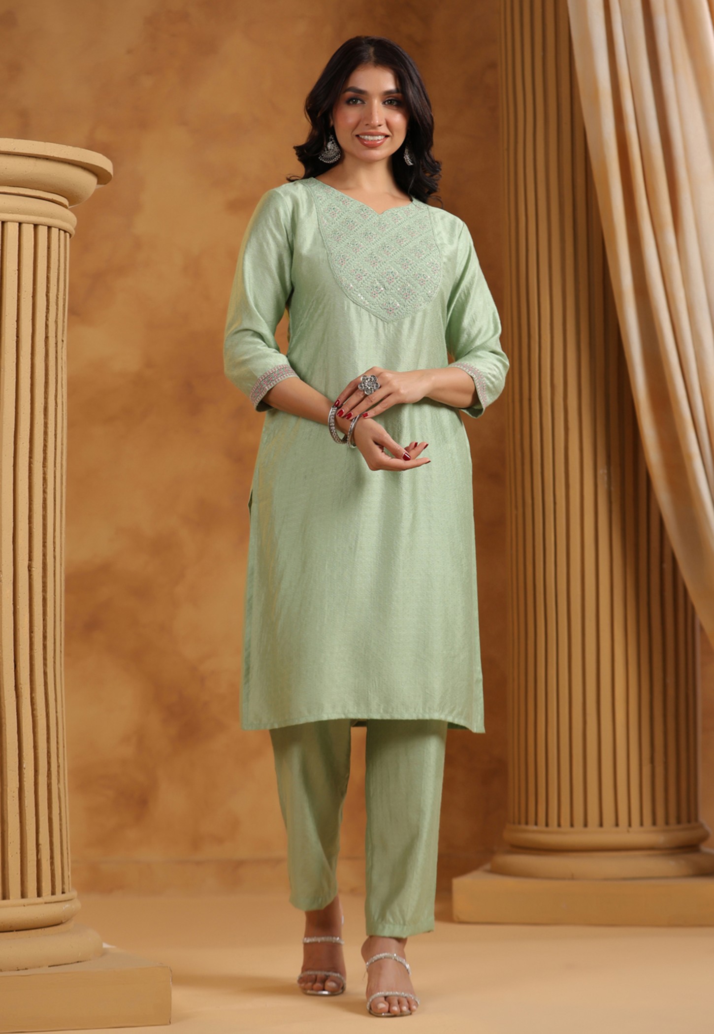 SPAN Embroidered Straight Kurta-picture-19