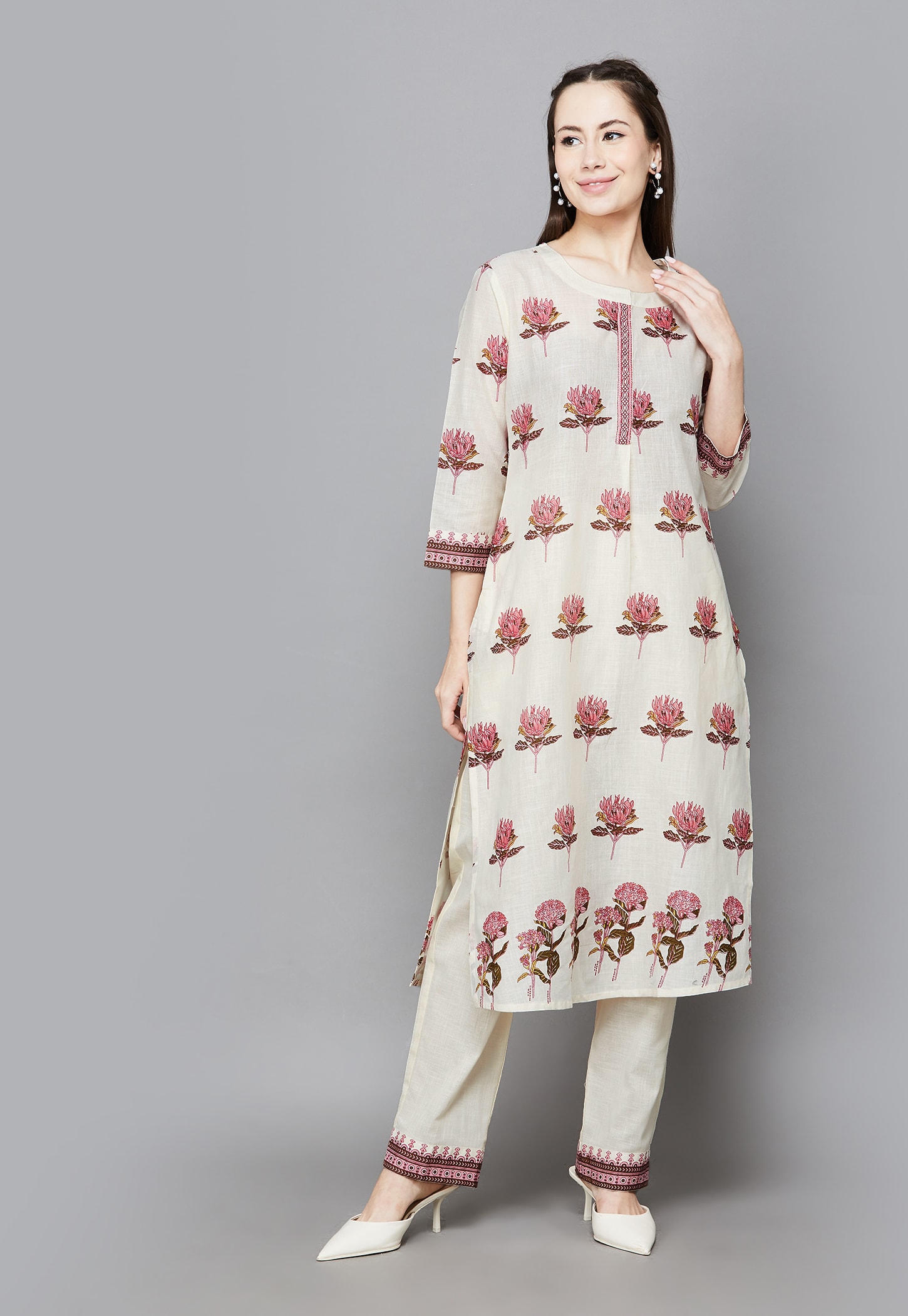 SPAN Floral Print Straight Kurta Set-picture-22