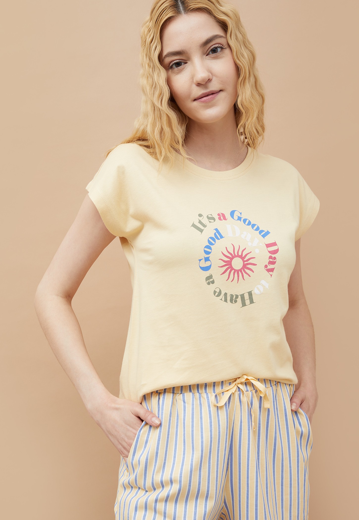 GINGER Graphic Print T-shirt-picture-53