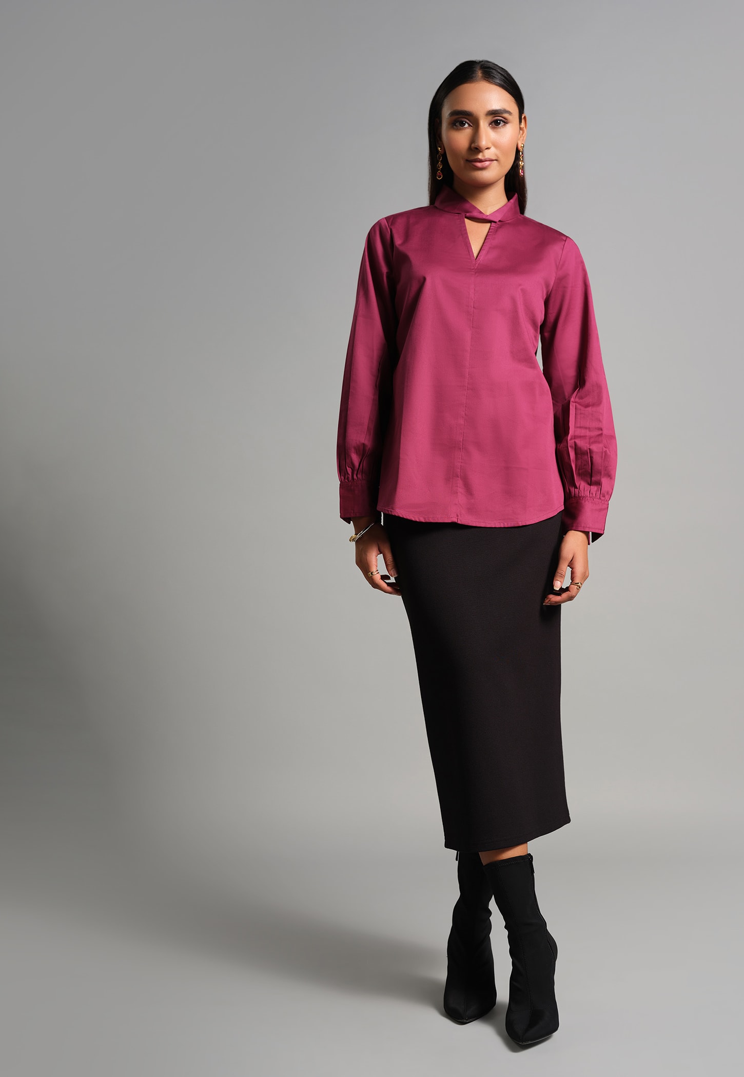 AND Solid Keyhole Neck Top-picture-10