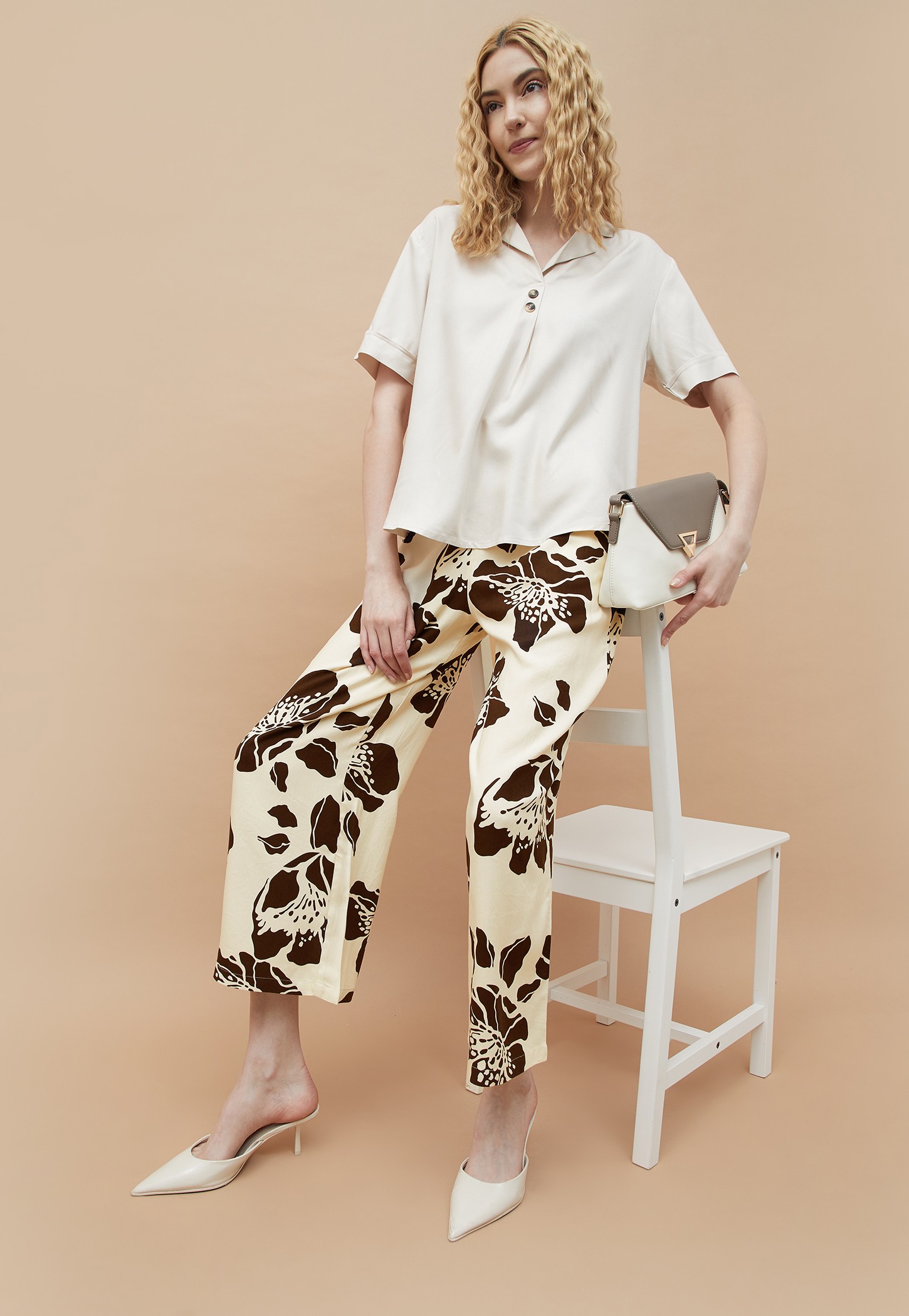FAME FOREVER Floral Print Relaxed Fit Trousers-picture-18