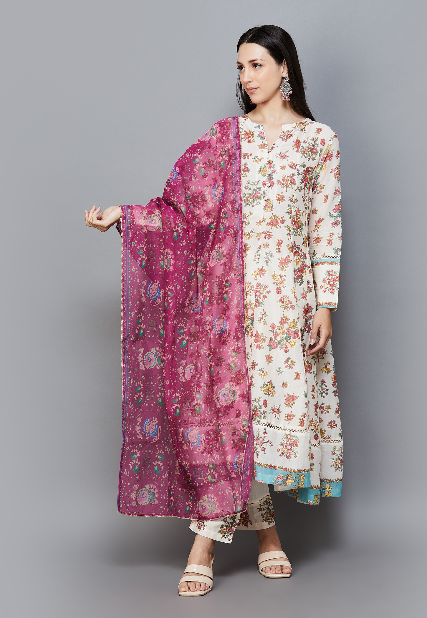 W Printed Dupatta-image-37