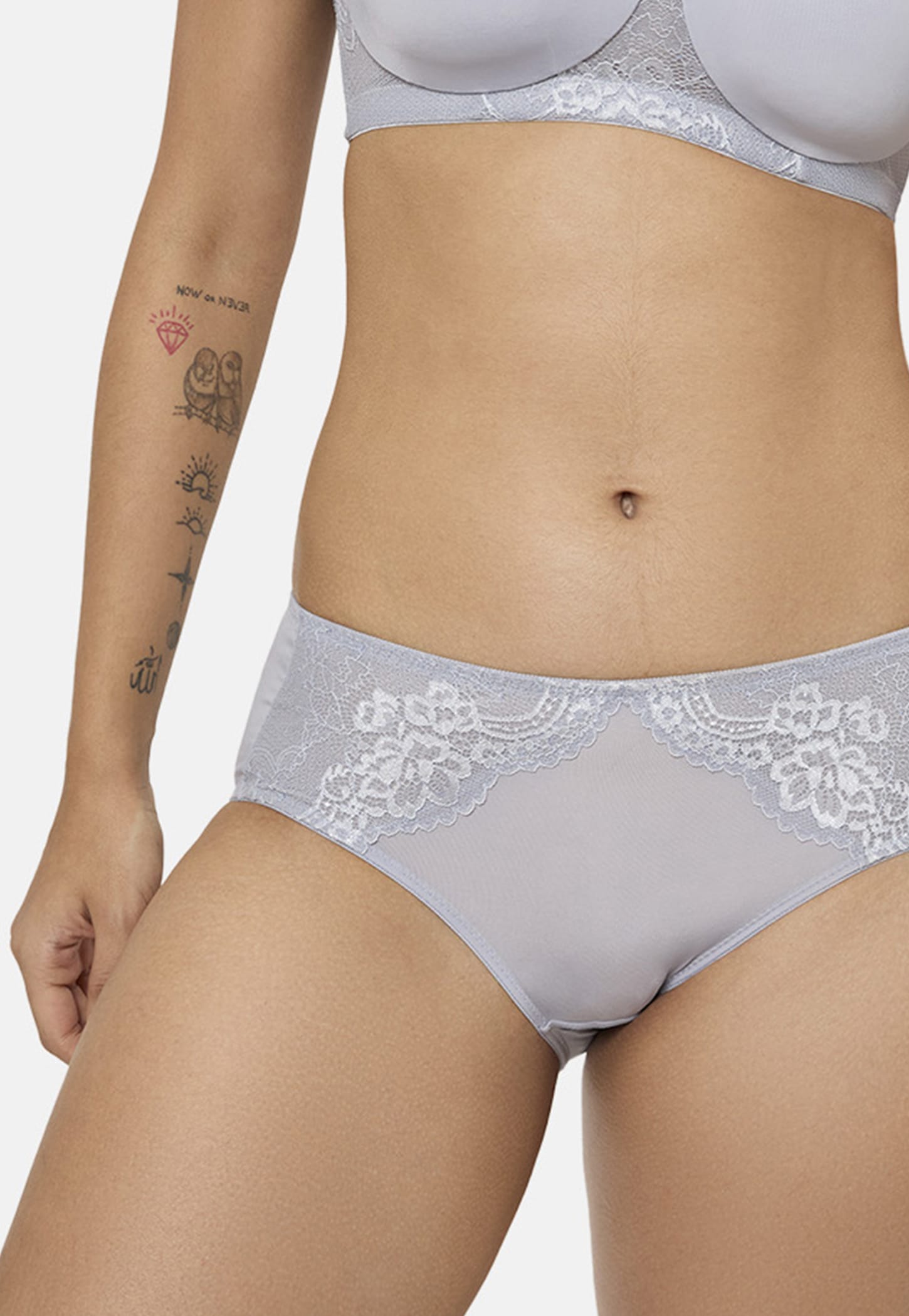 TRIUMPH Lace Hipster Panty-picture-24