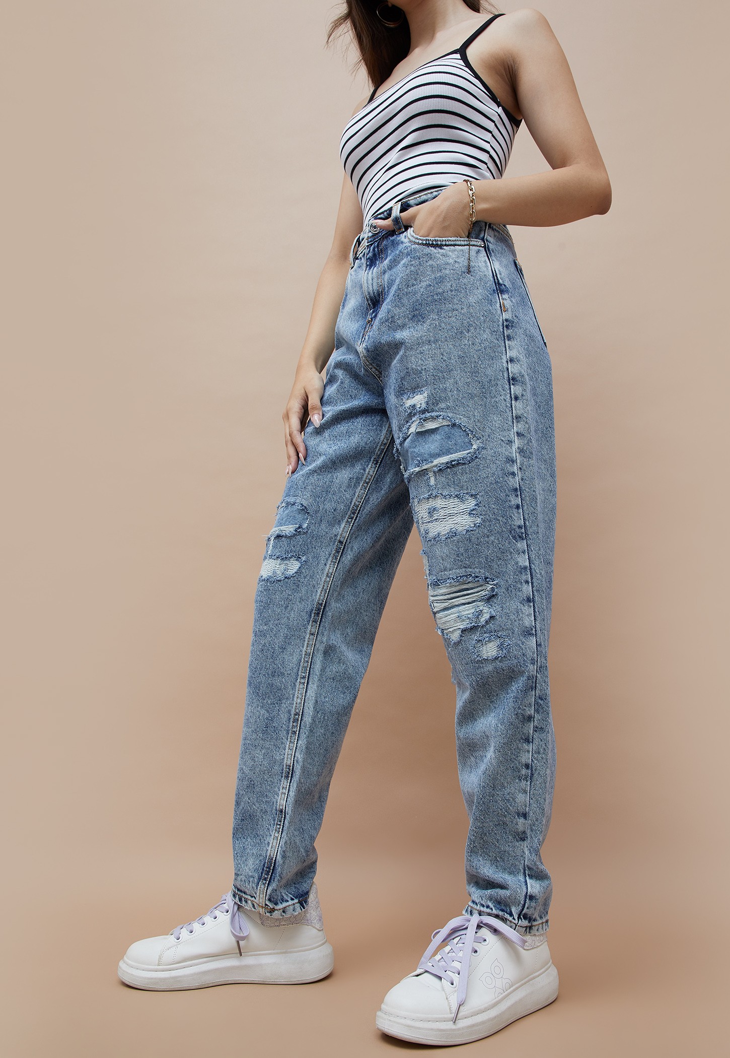 GINGER Distressed Tapered Fit Jeans-picture-21
