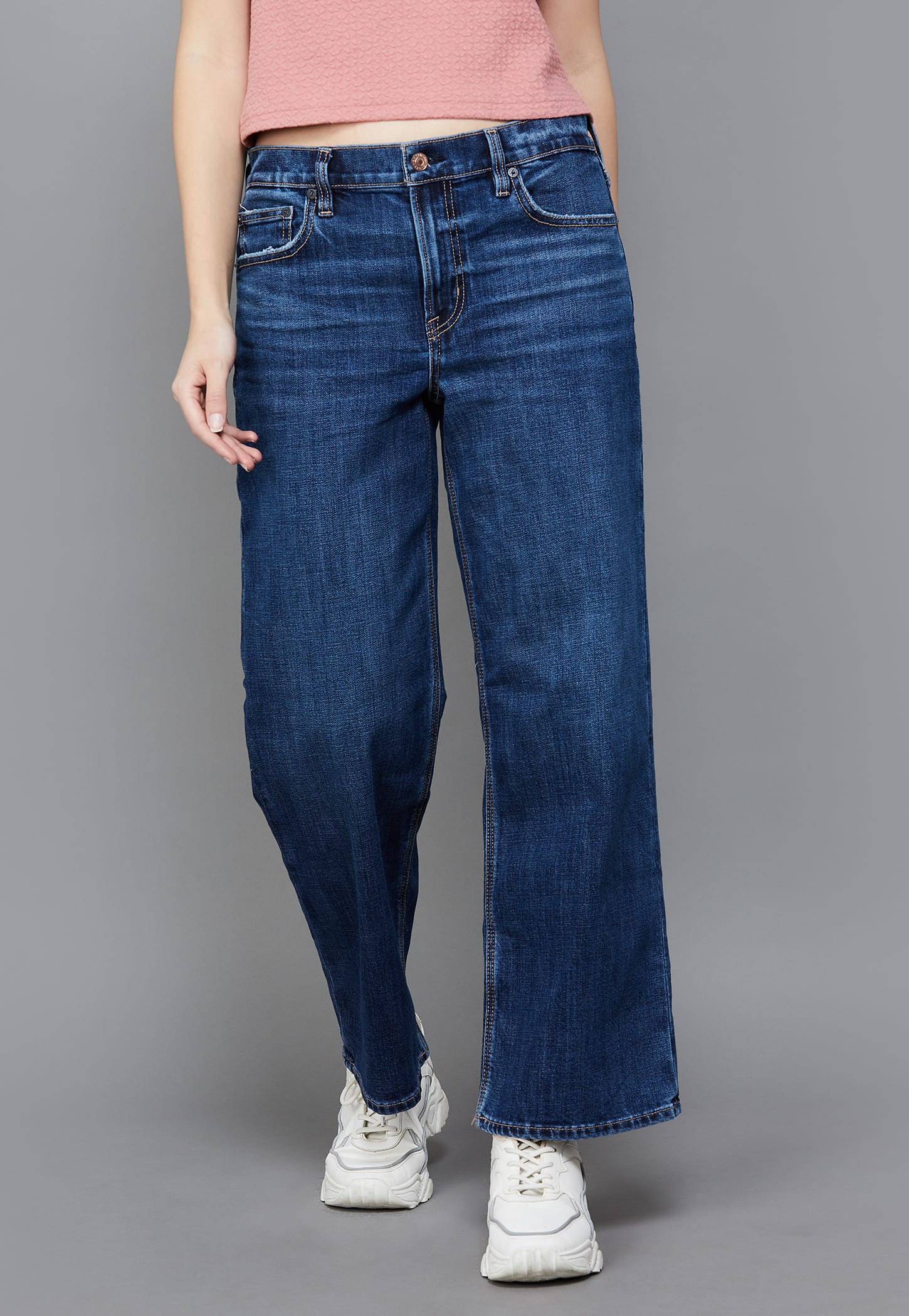 AMERICAN EAGLE Whiskered High-Waist Stovepipe Jeans (Straight)-picture-25