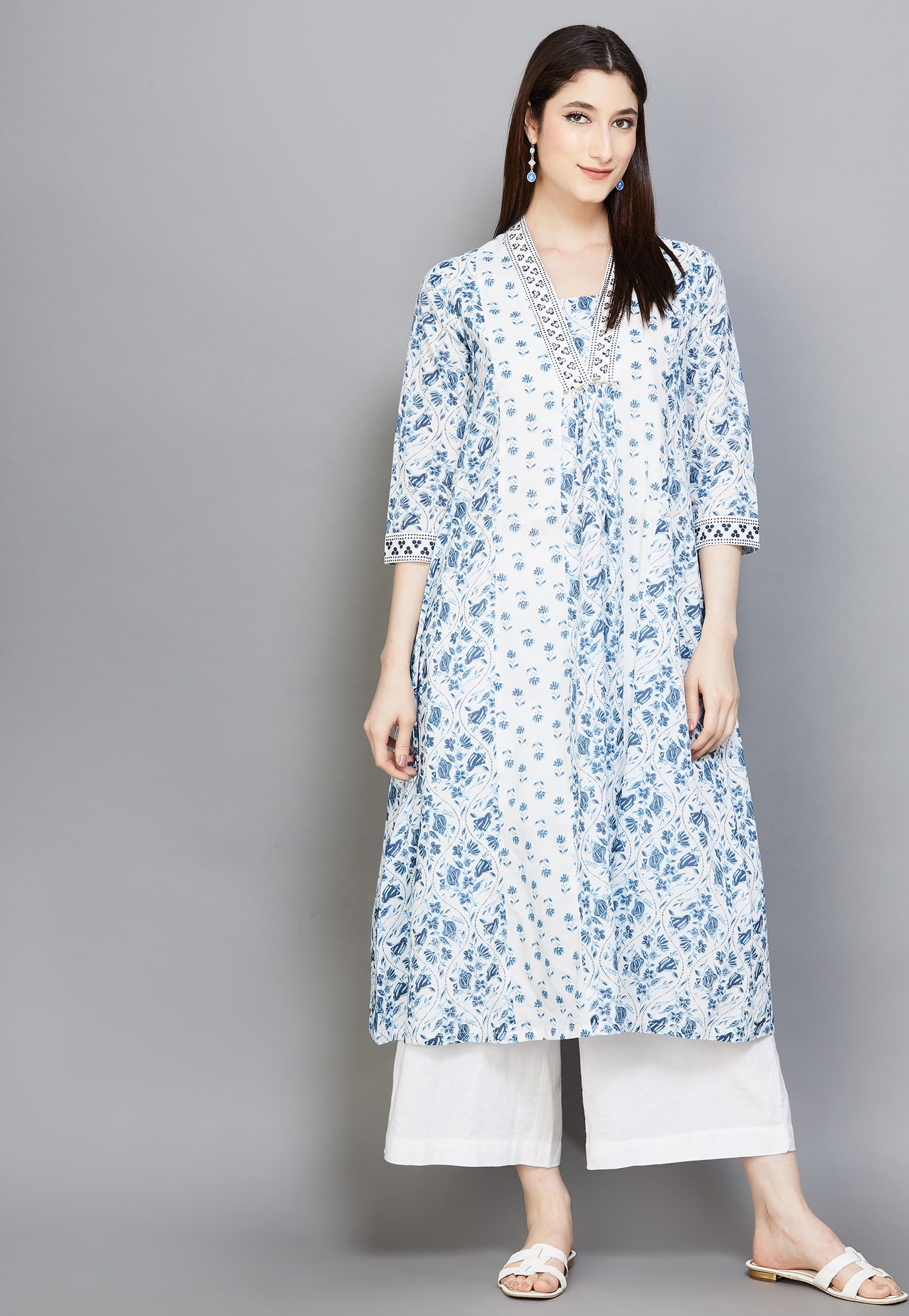 RANGRITI Floral Print A-line Kurta-image-24