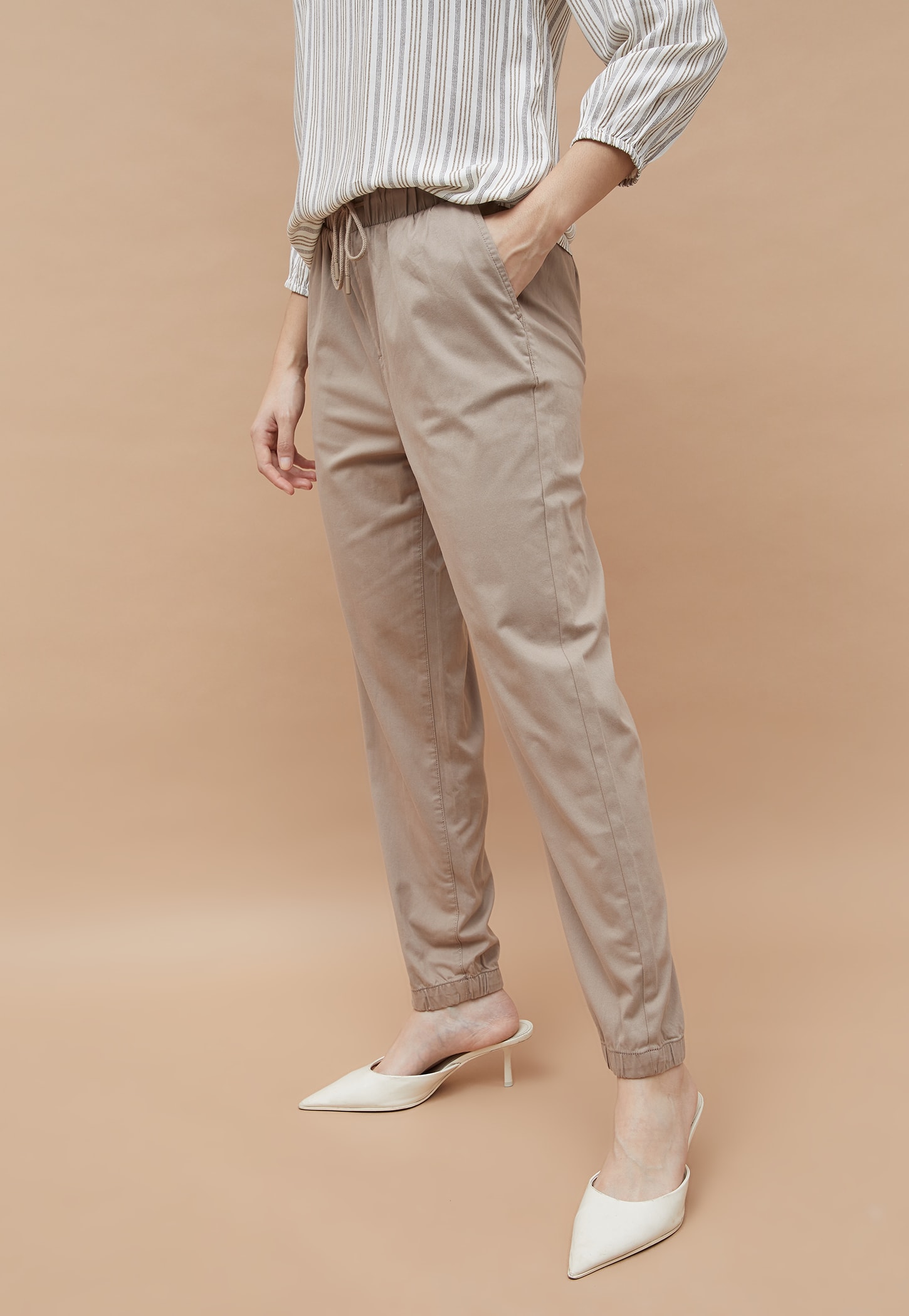 FAME FOREVER Solid Joggers-picture-33