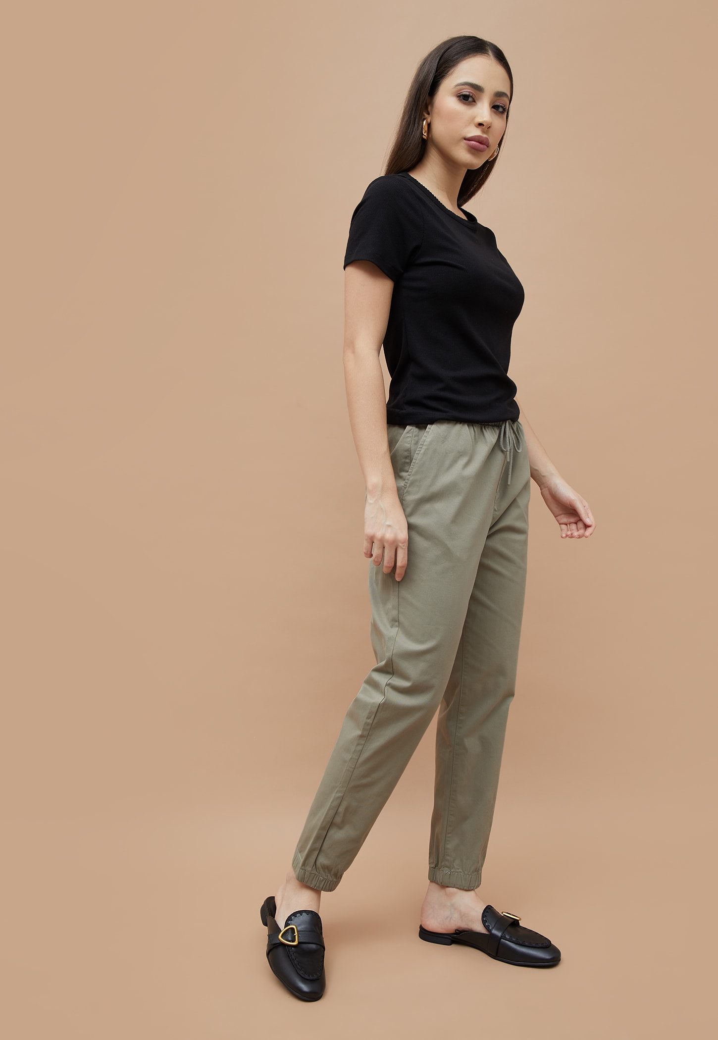 FAME FOREVER Solid Slim Fit Joggers