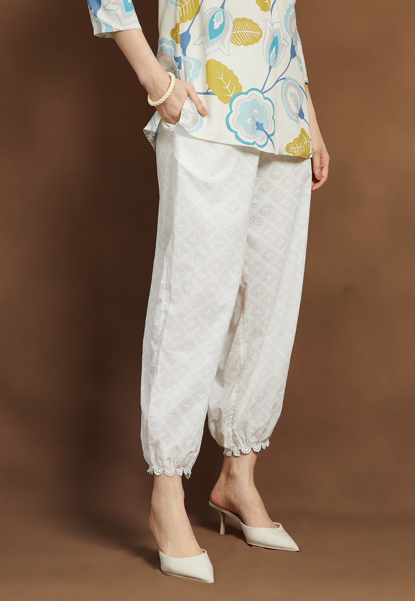 MELANGE Ethnic Motif Straight Pants with Lace Hem-picture-11