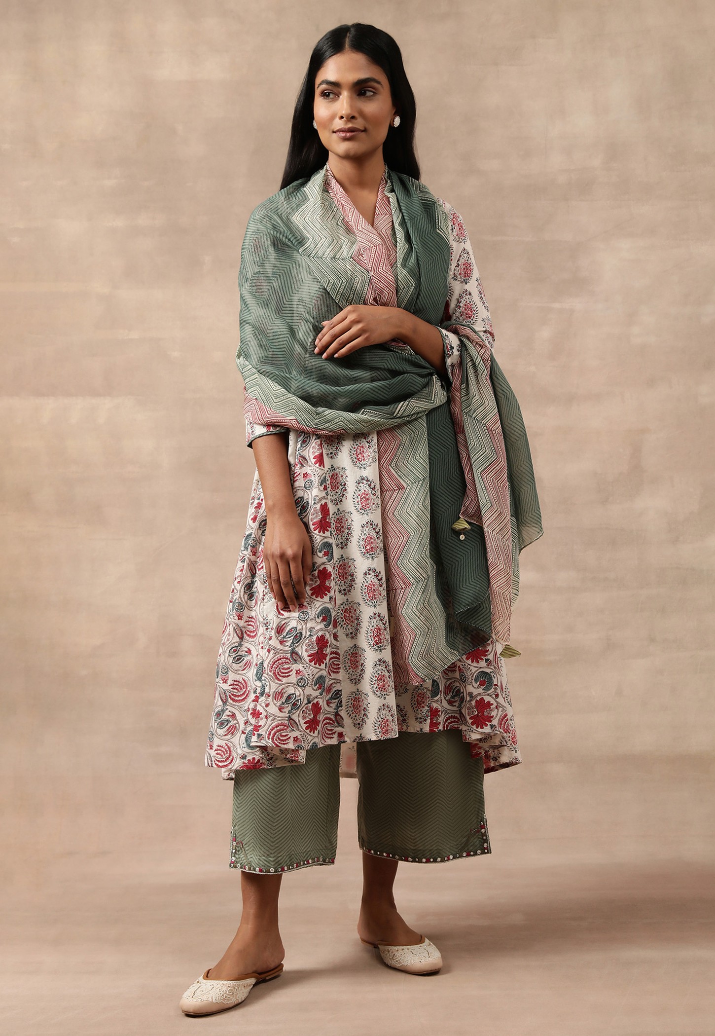 W Printed Dupatta-image-7