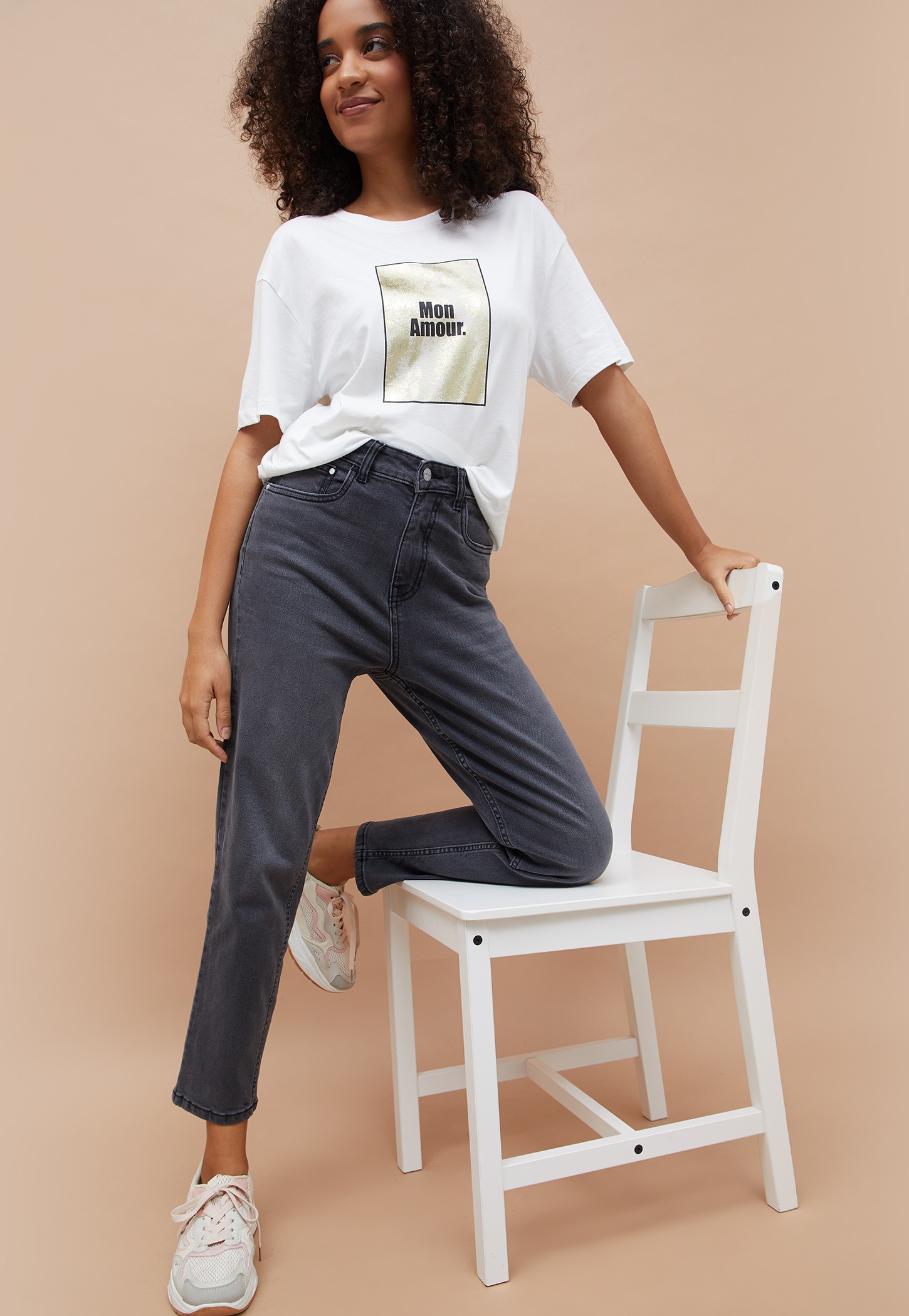 FAME FOREVER Washed Mom Fit Jeans-picture-31