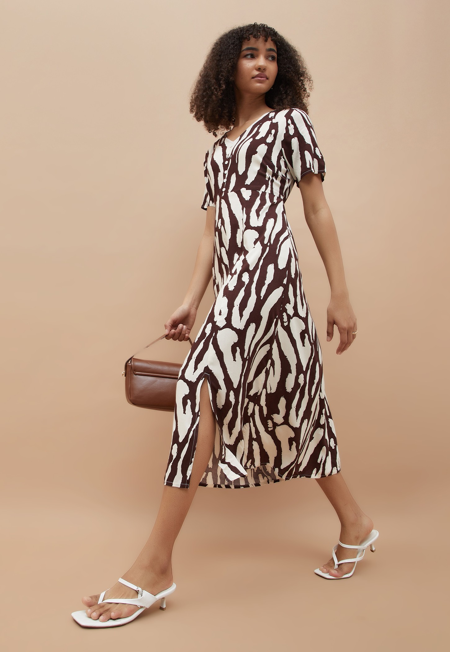 FAME FOREVER Abstract Print A-Line Dress-picture-51