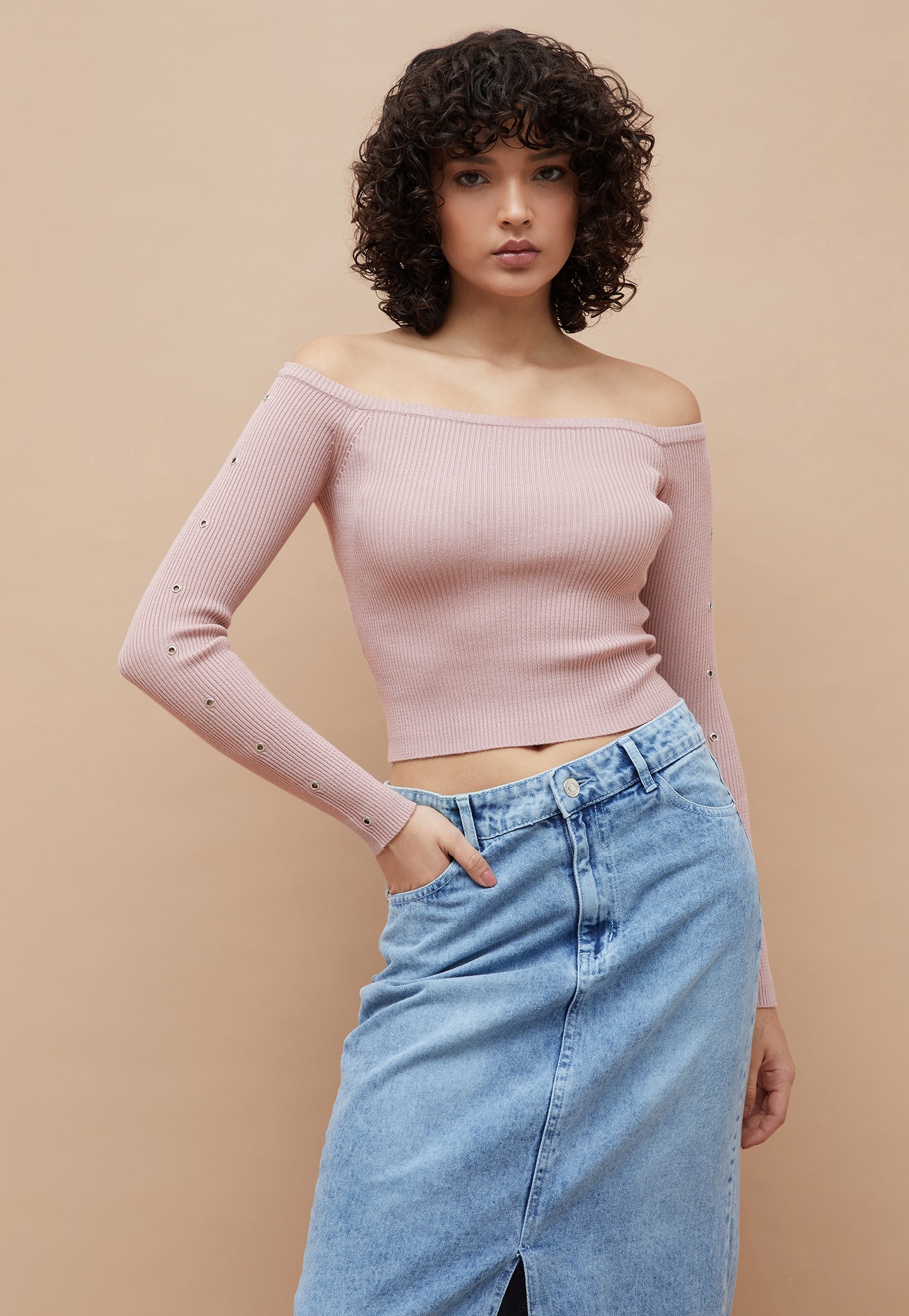 GINGER Eyelet Detailed Crop Top-picture-30