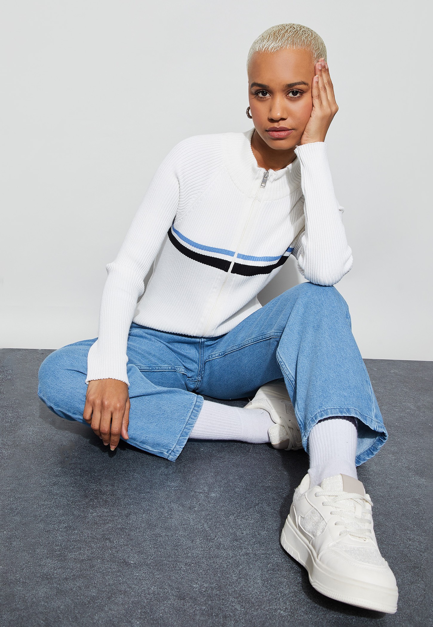 GINGER Knit Mock-Neck Zip Closure Top-picture-19