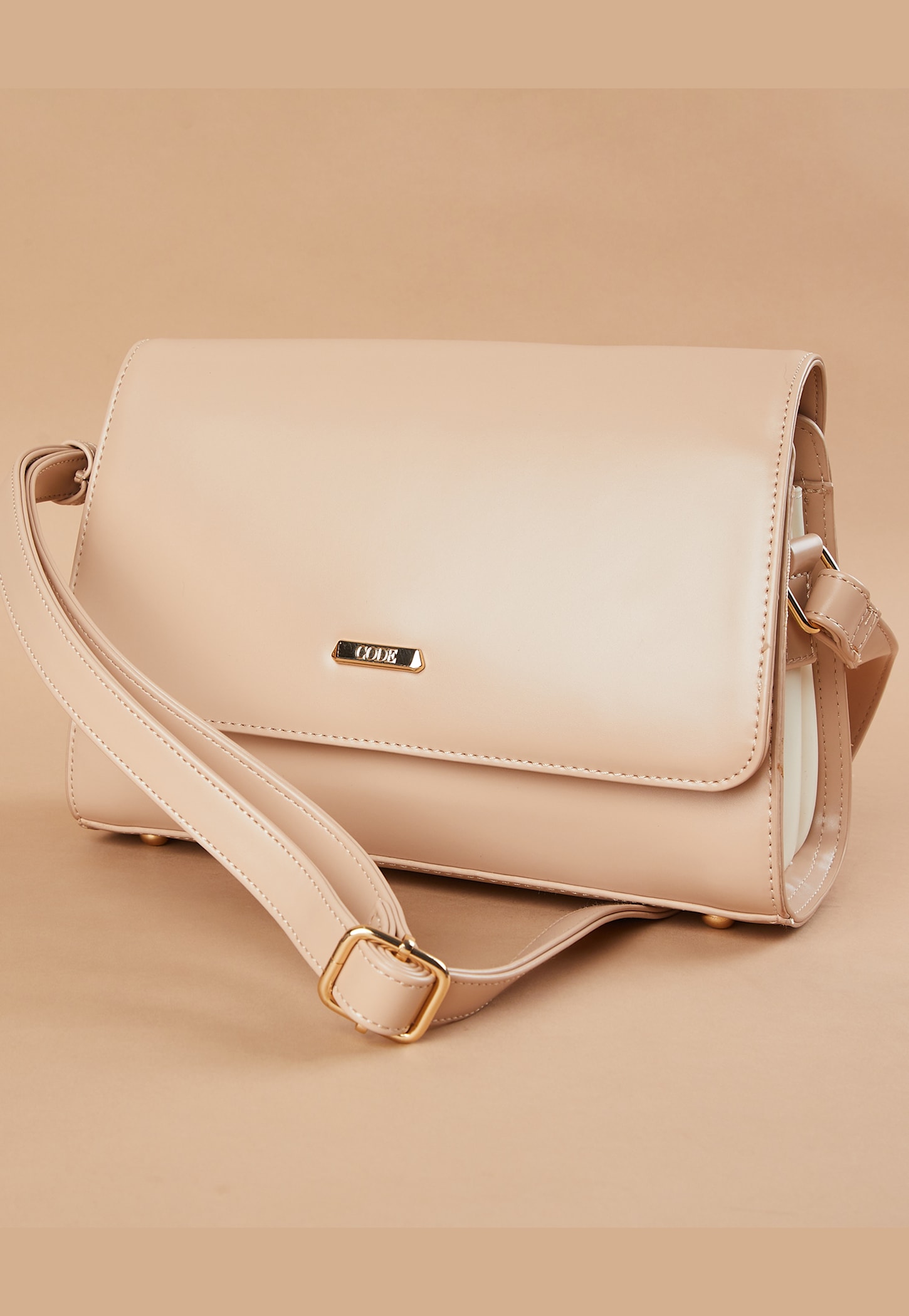 CODE Solid Sling bag