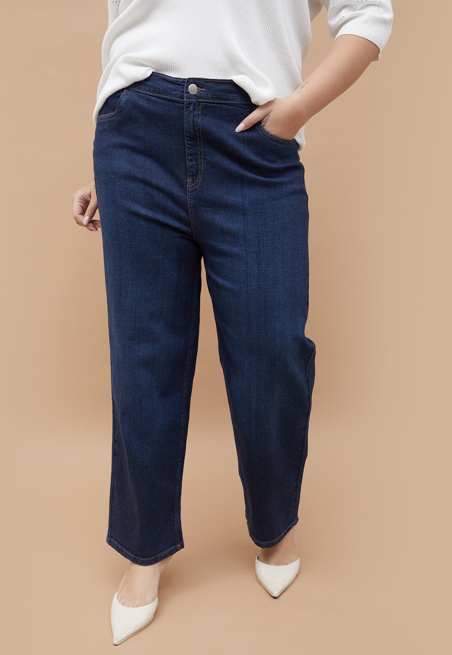NEXUS Darkwashed Relaxed Fit Jeans-picture-15