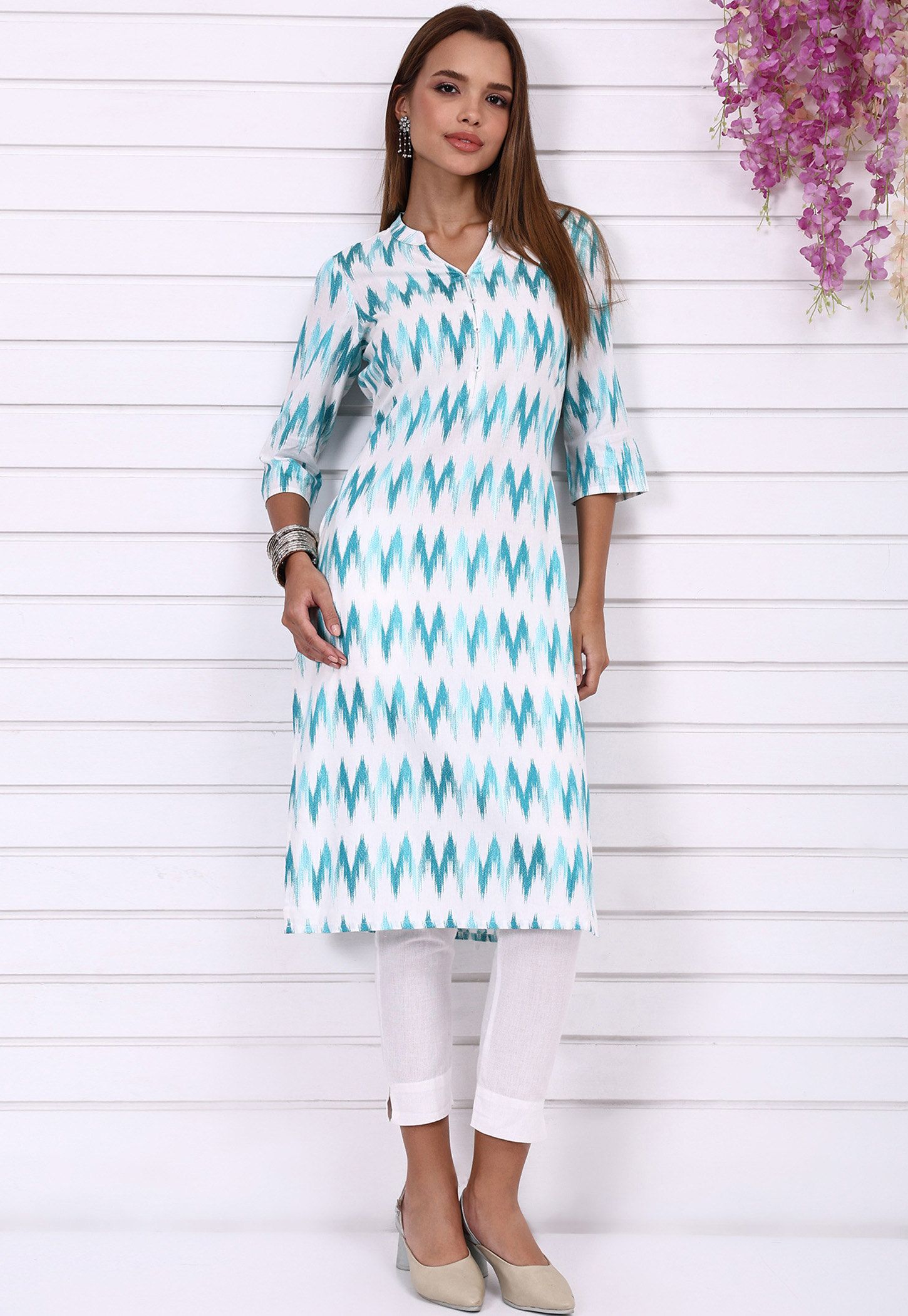 AURELIA Ikat Print Straight Kurta-picture-12