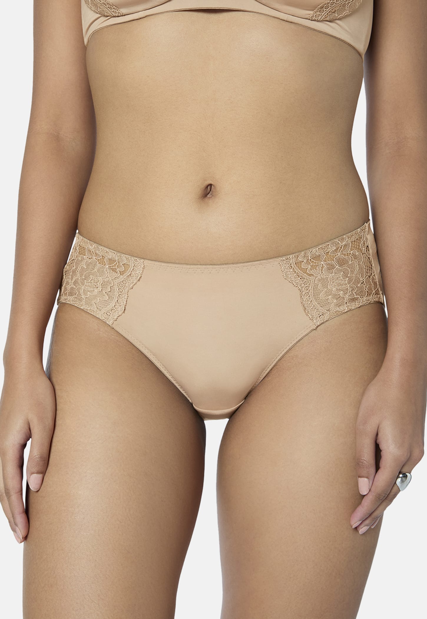 TRIUMPH Lace Textured Hipster Panty-picture-10