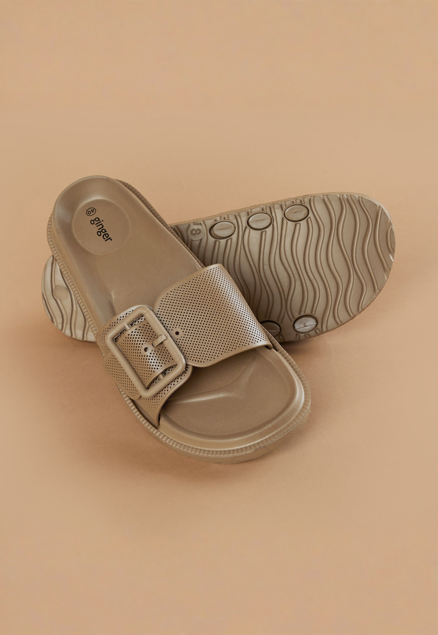 GINGER Perforated Sliders-picture-52