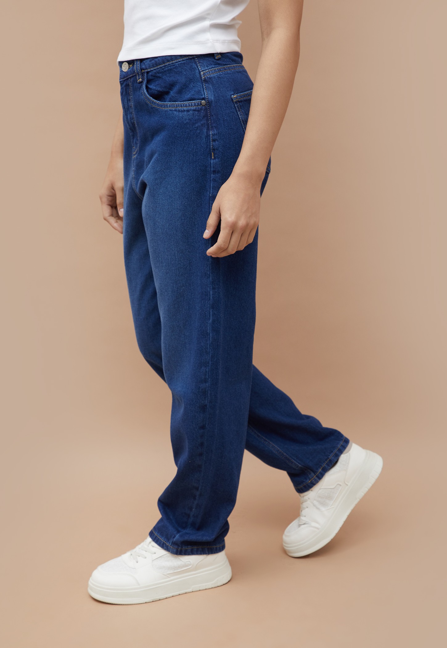GINGER Stonewashed Straight Fit Jeans