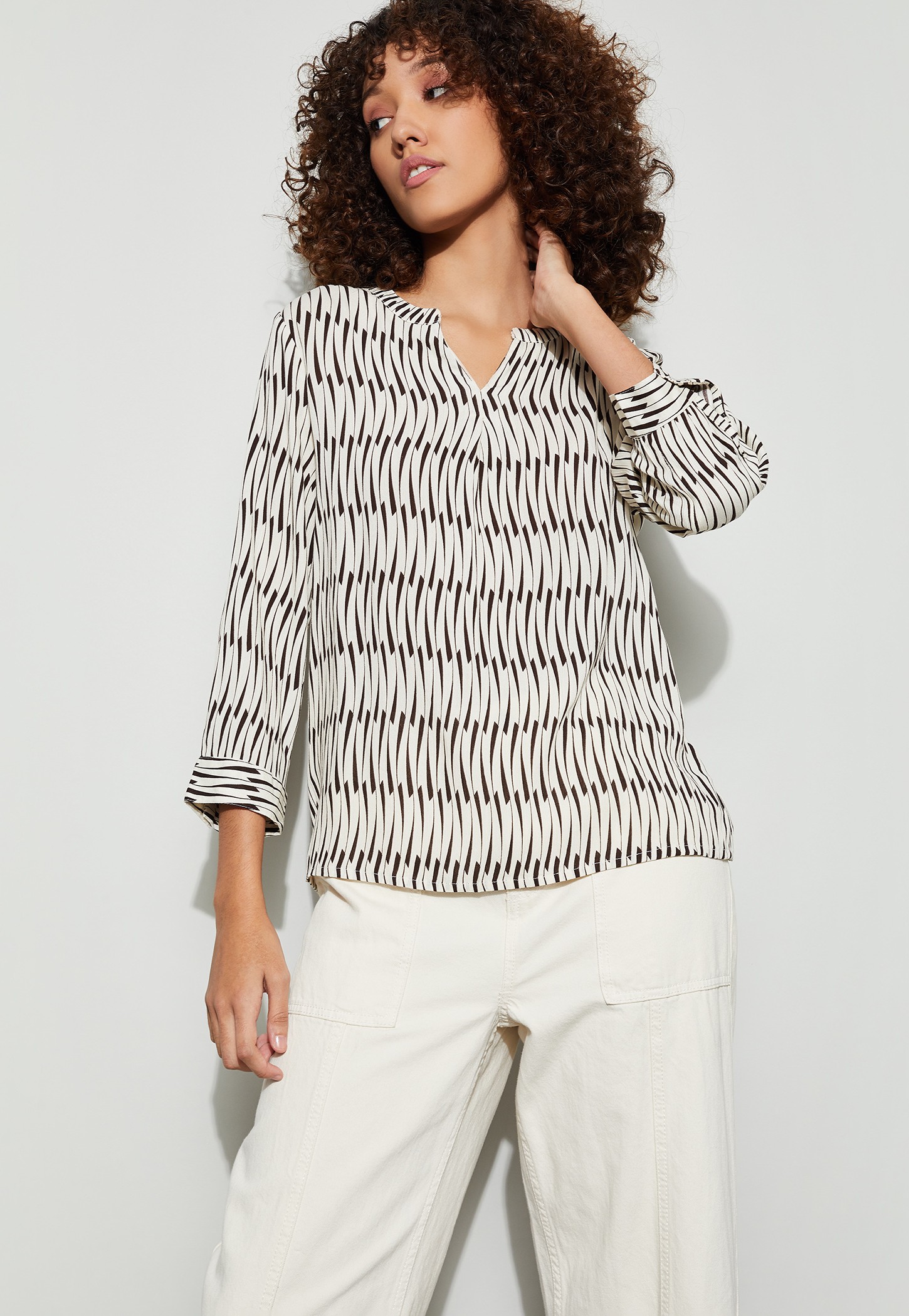 FAME FOREVER Printed Band Collar Top-picture-27