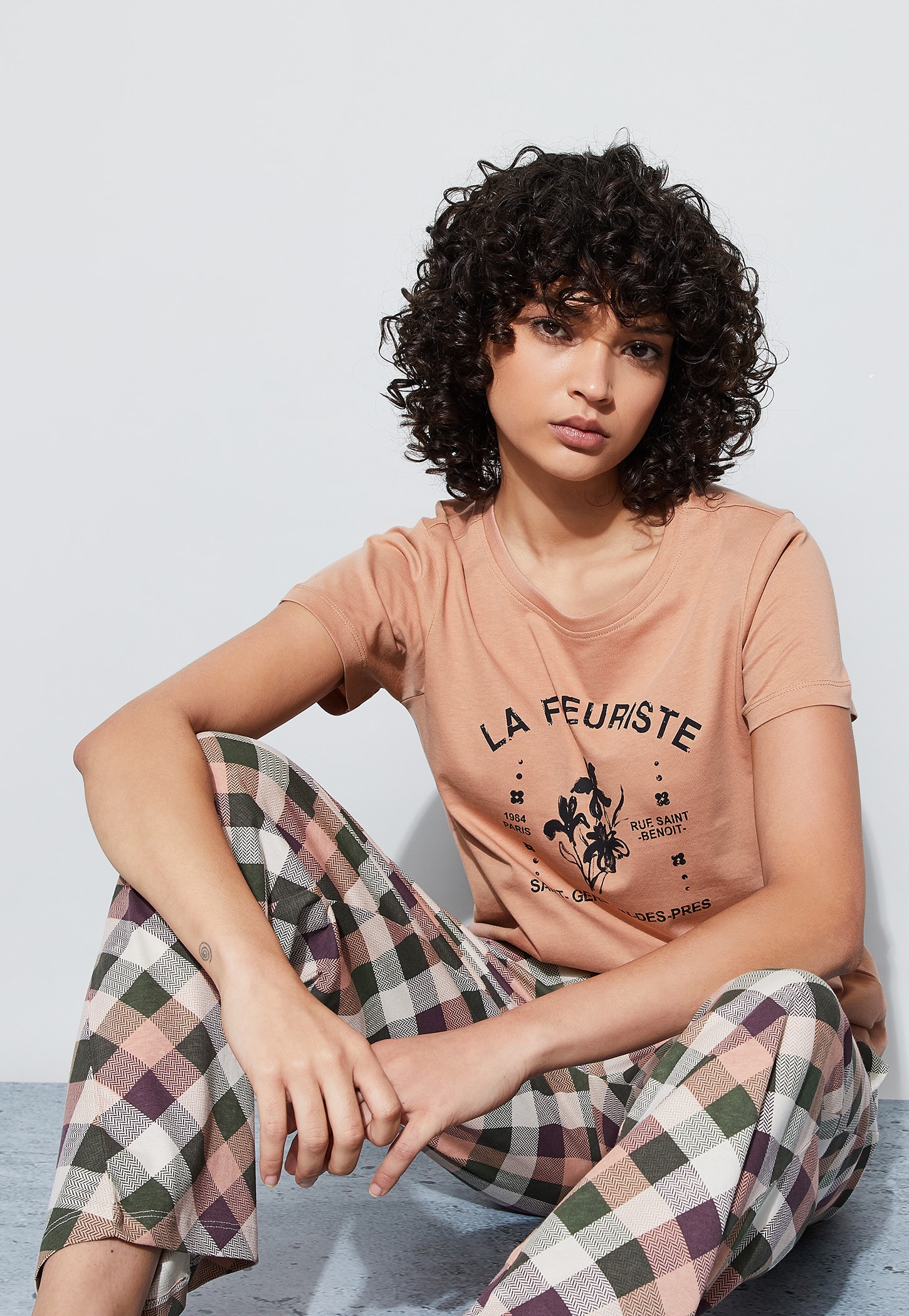 GINGER Graphic Print T-shirt-picture-16