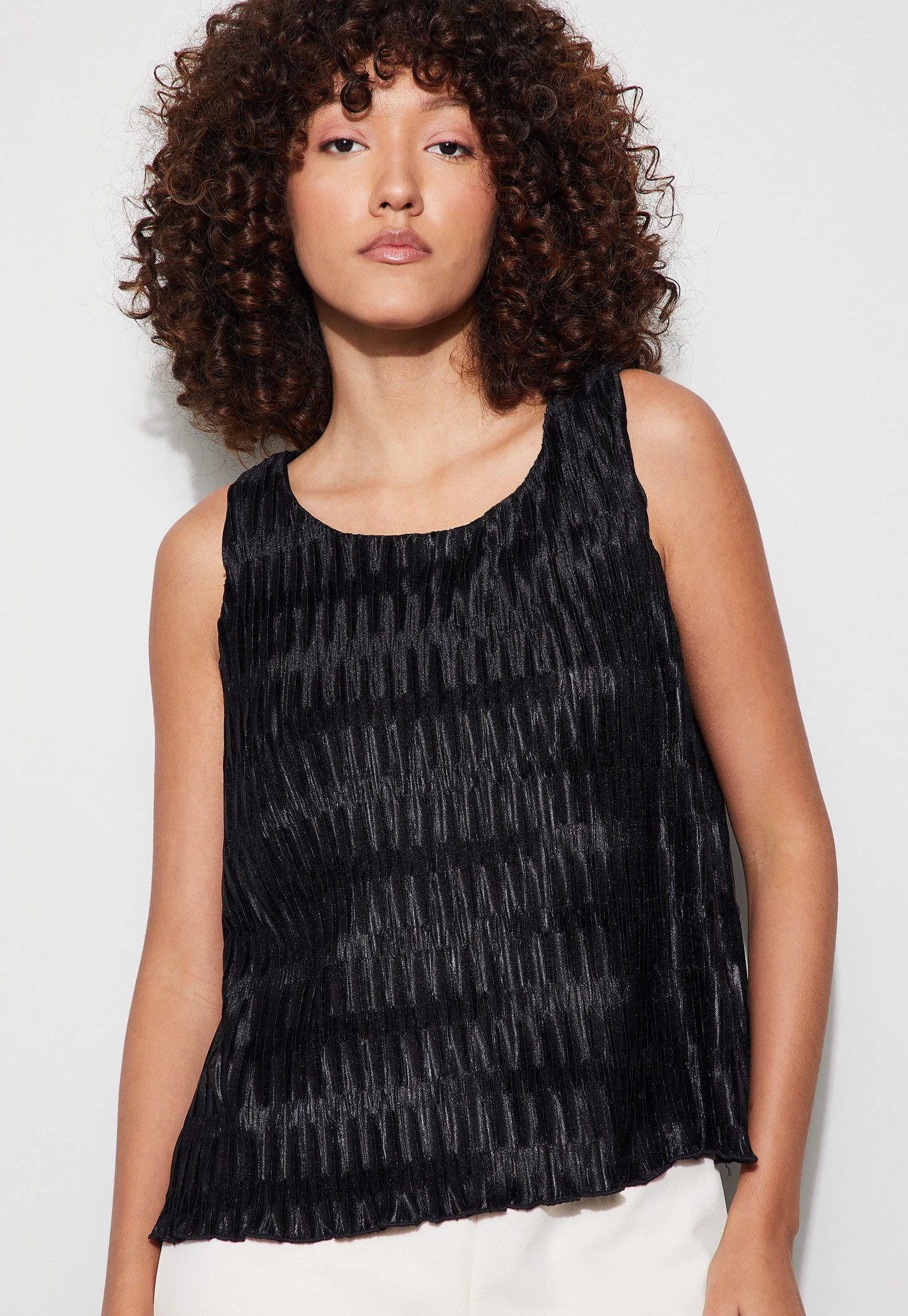 CODE Textured Sleeveless Top-picture-53