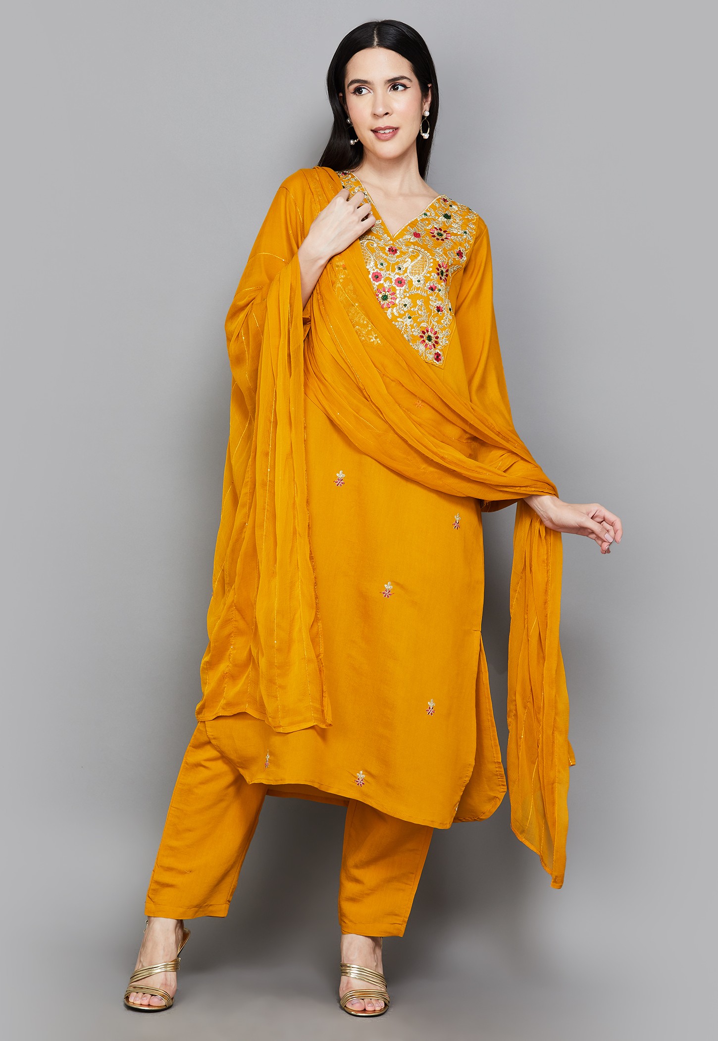 LIBAS Embroidered Straight Kurta Set-picture-26