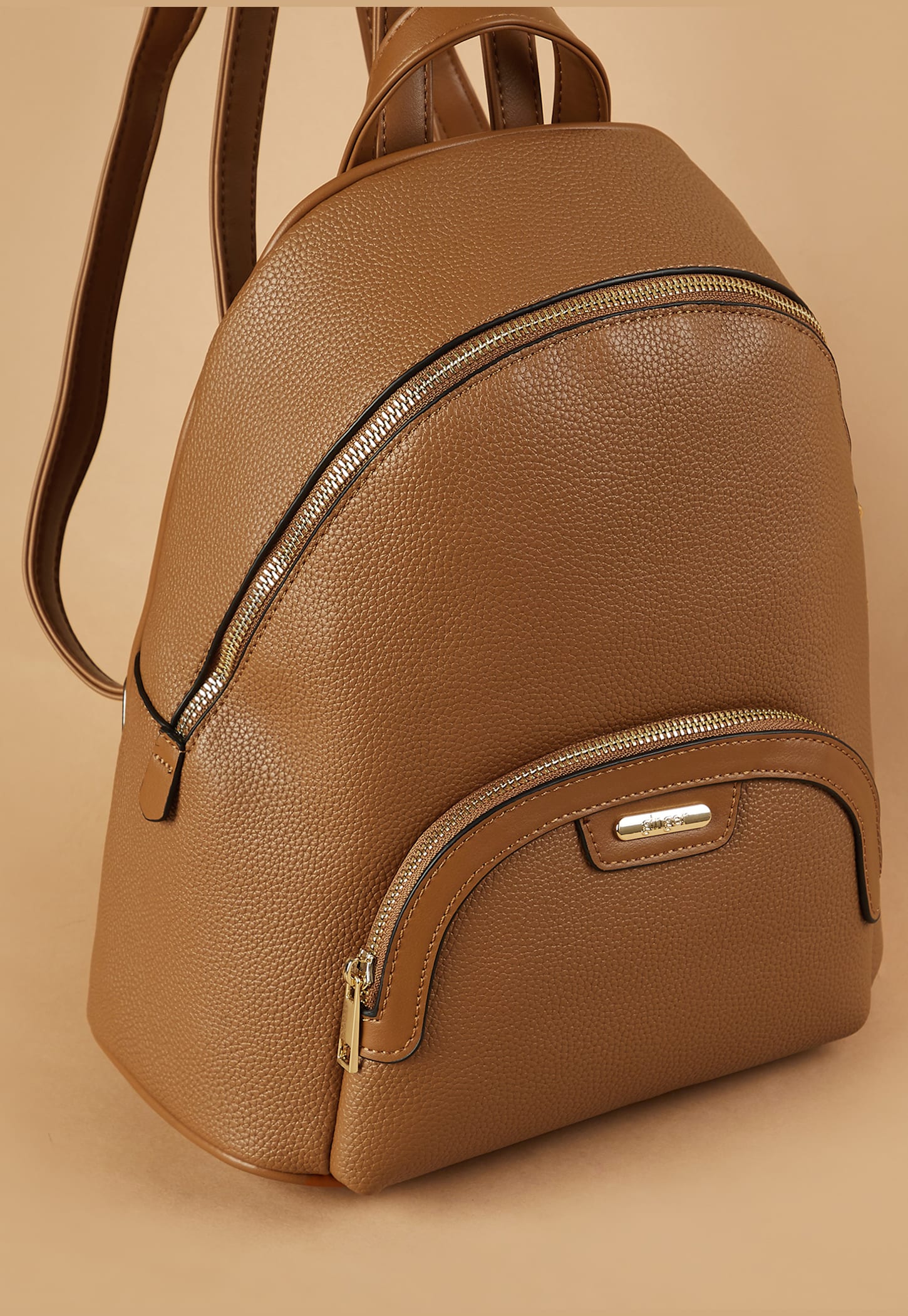 GINGER Textured Backpack