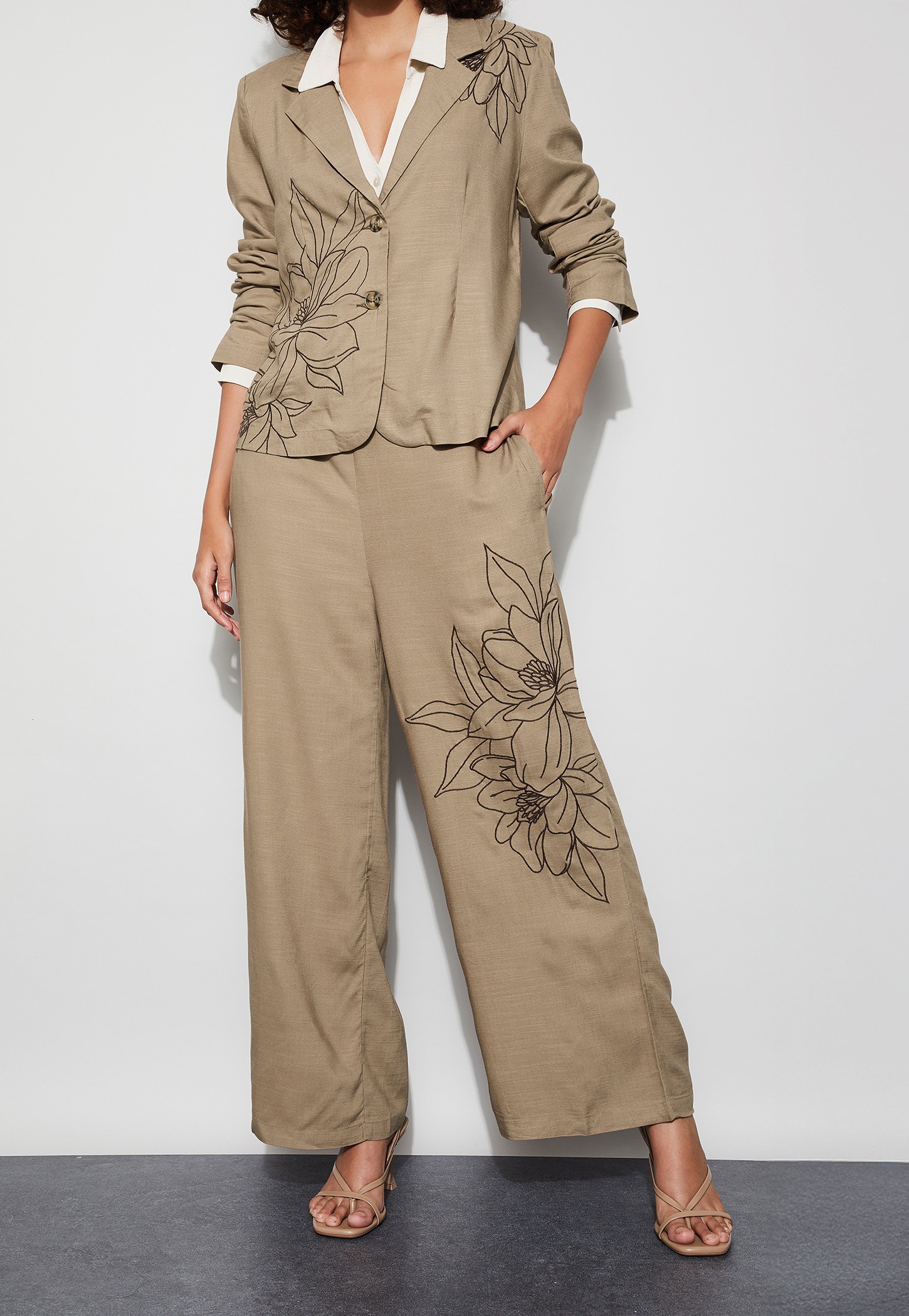CODE Floral Print Wide-Leg Trousers-picture-38