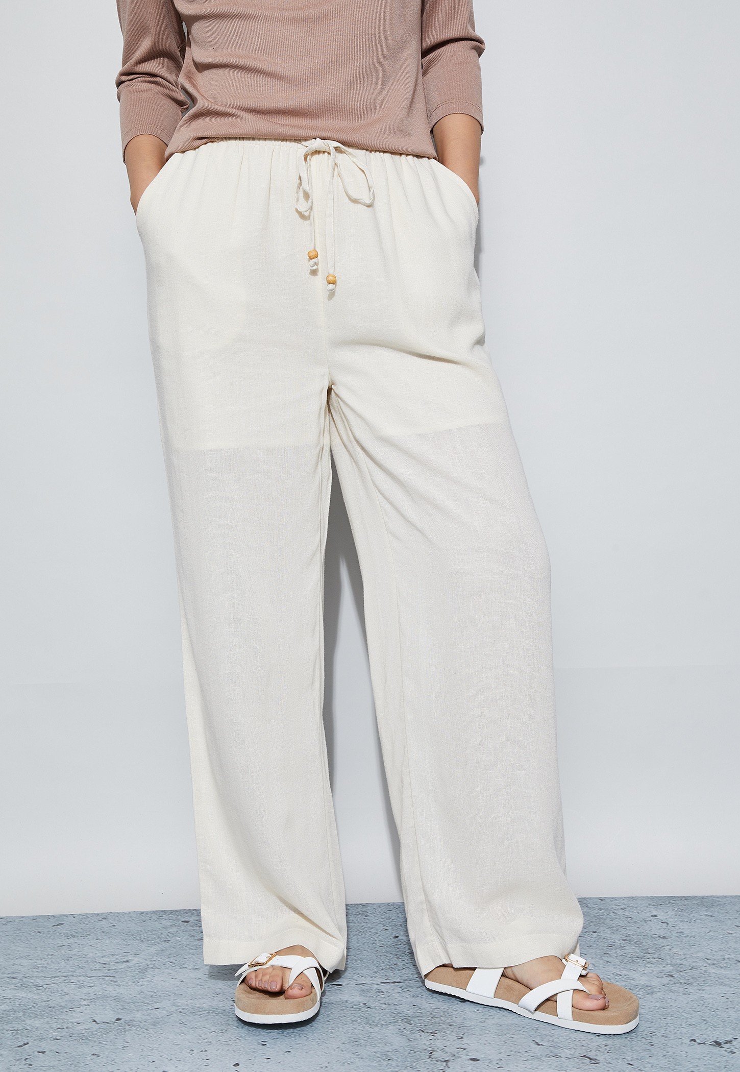 FAME FOREVER Solid Wide-Leg Trousers-picture-21