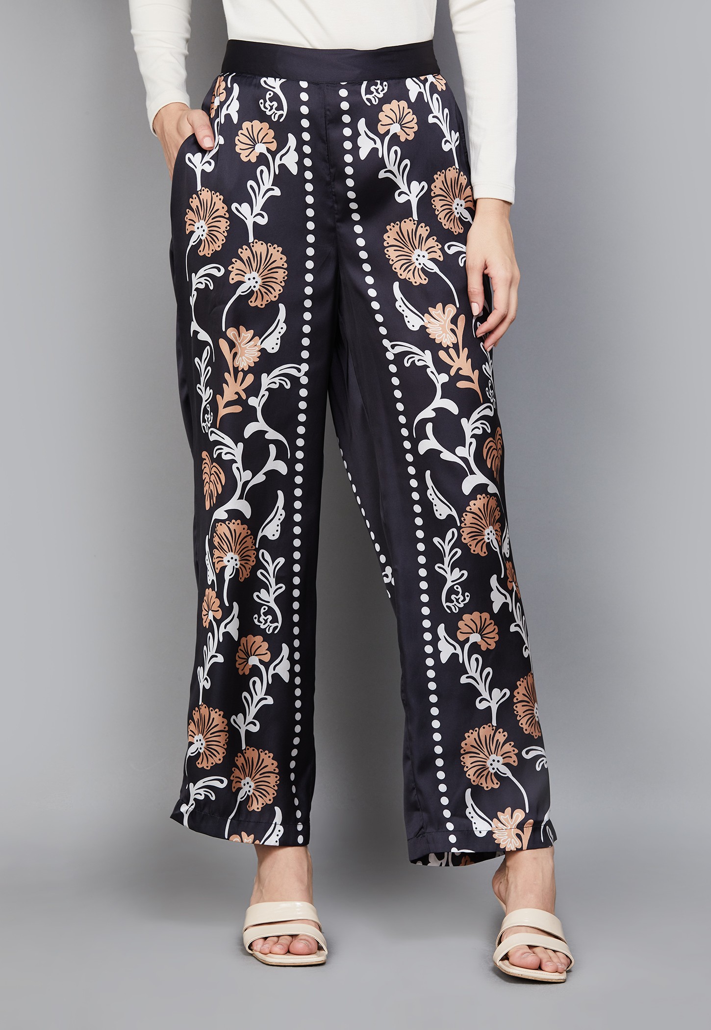 VERO MODA Floral Print Wide Leg Trousers-picture-31