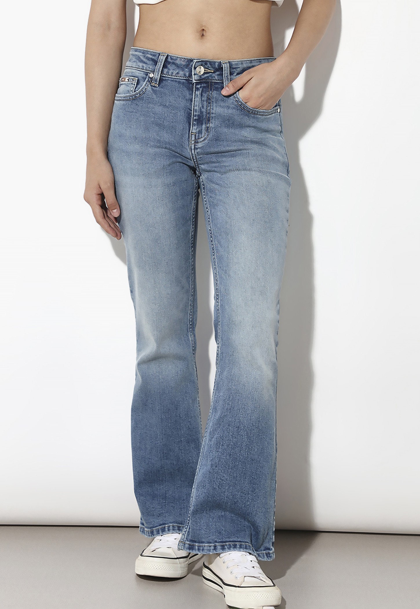 ONLY Stonewashed Flared Fit Jeans-picture-13