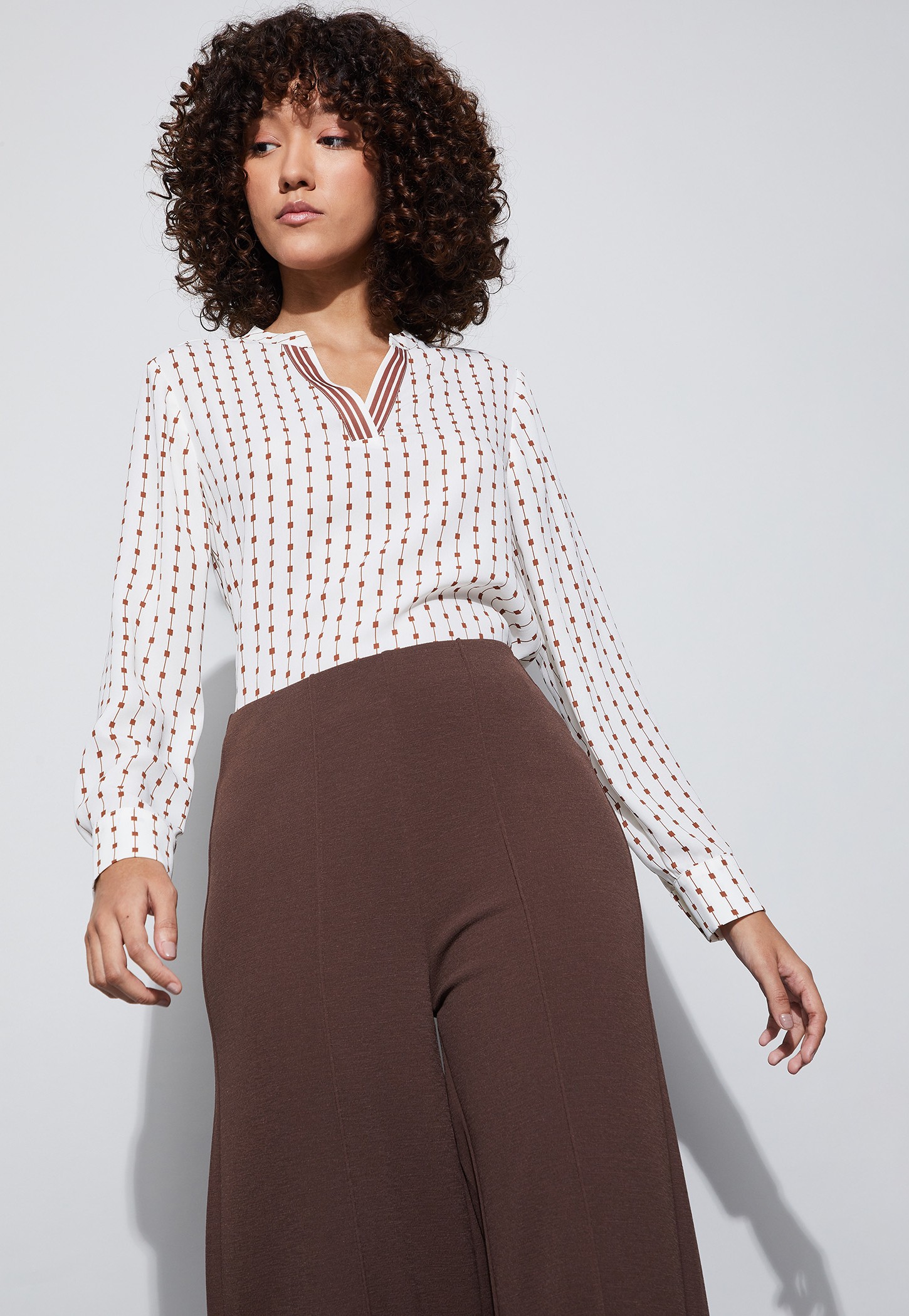 CODE CLASSIC Patterned Buttoned Top-picture-12