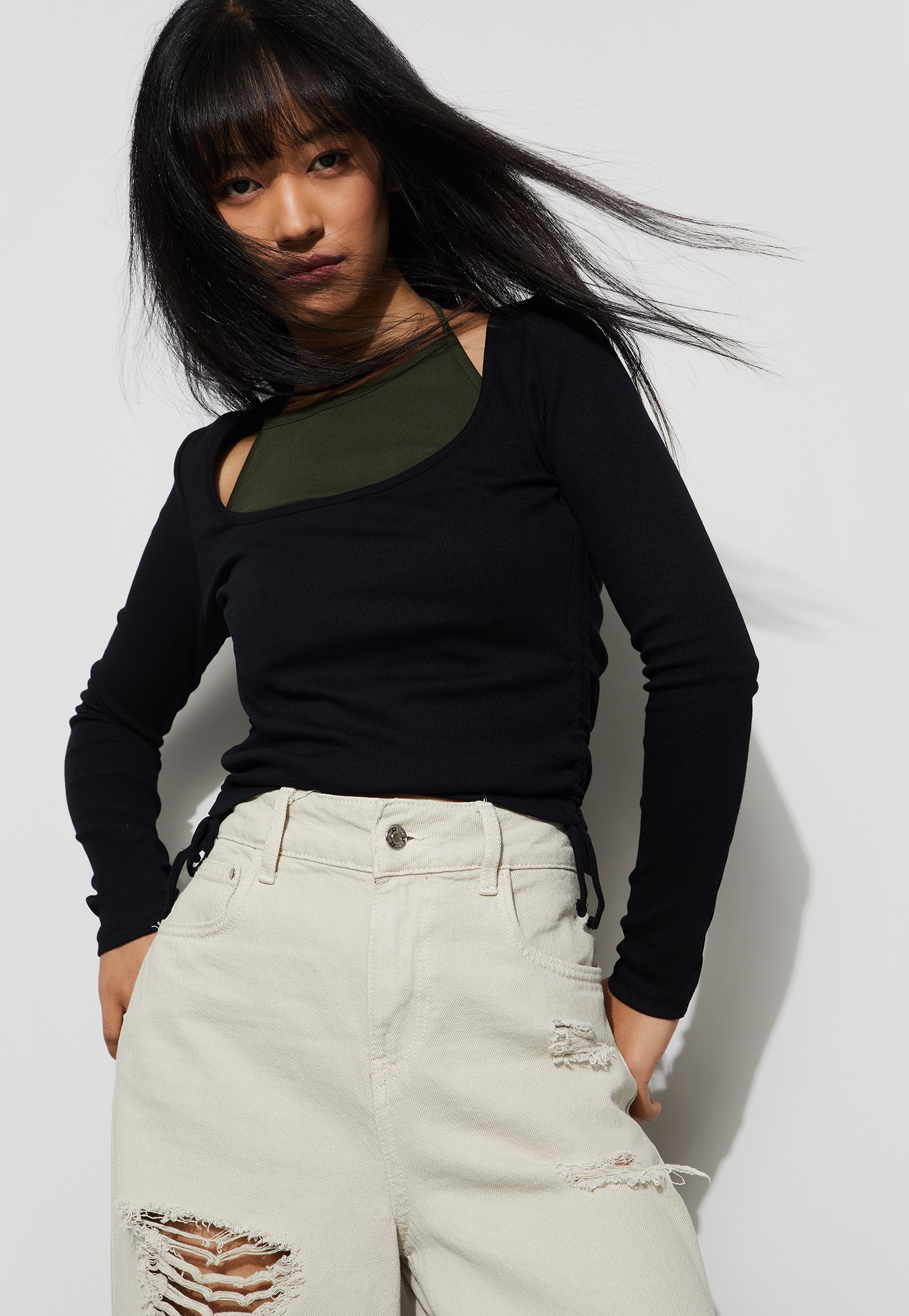 GINGER Colourblocked Halter Neck Top-picture-56