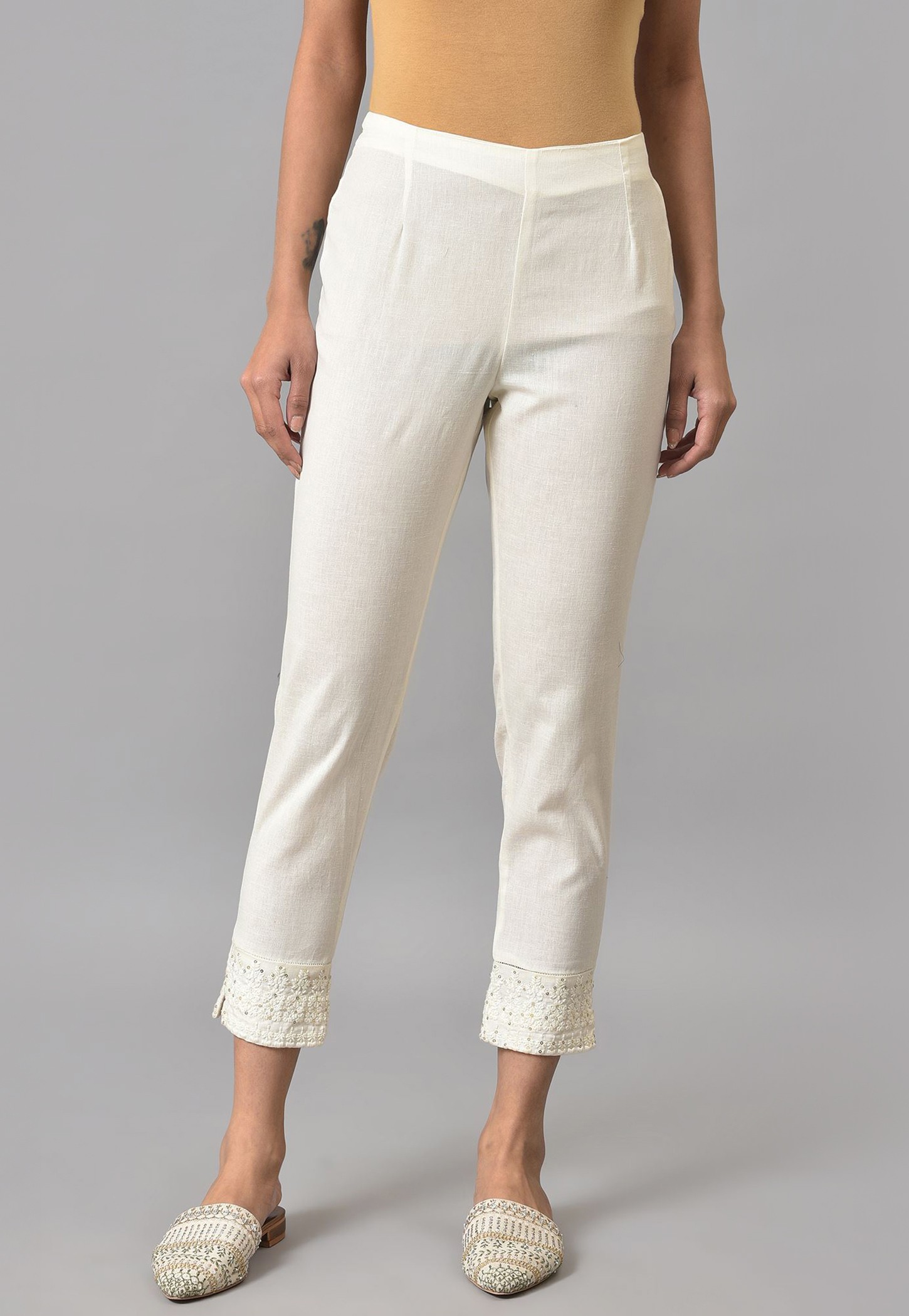 W Embroidered Straight Pants-picture-12