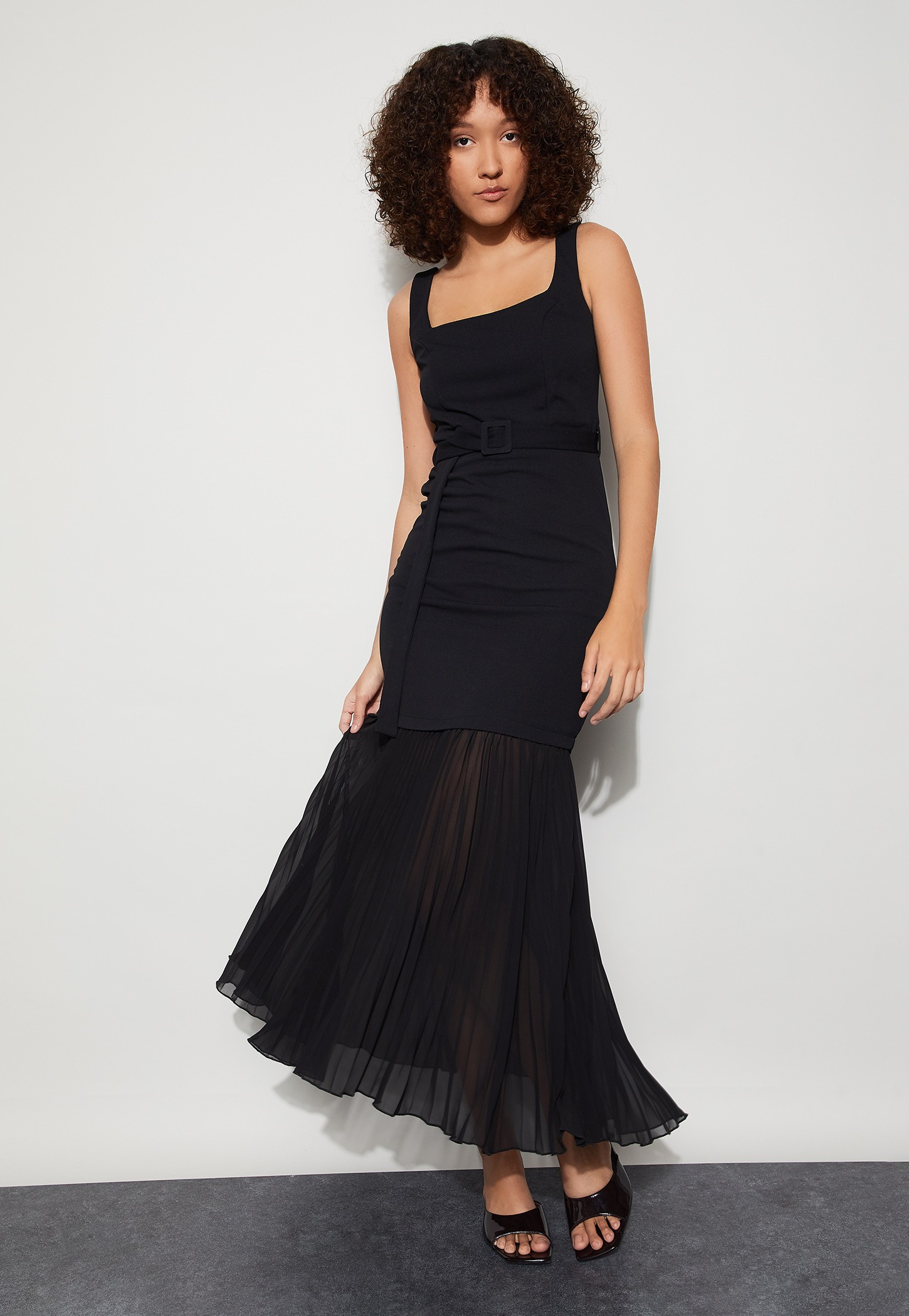CODE Solid Belted Maxi Dress-picture-13