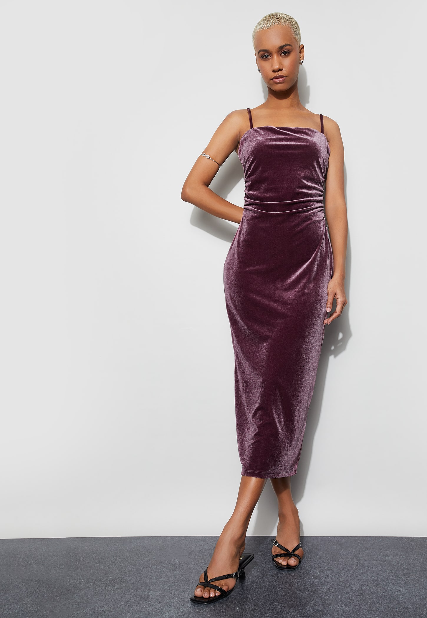 GINGER Textured Bodycon Dress-picture-48