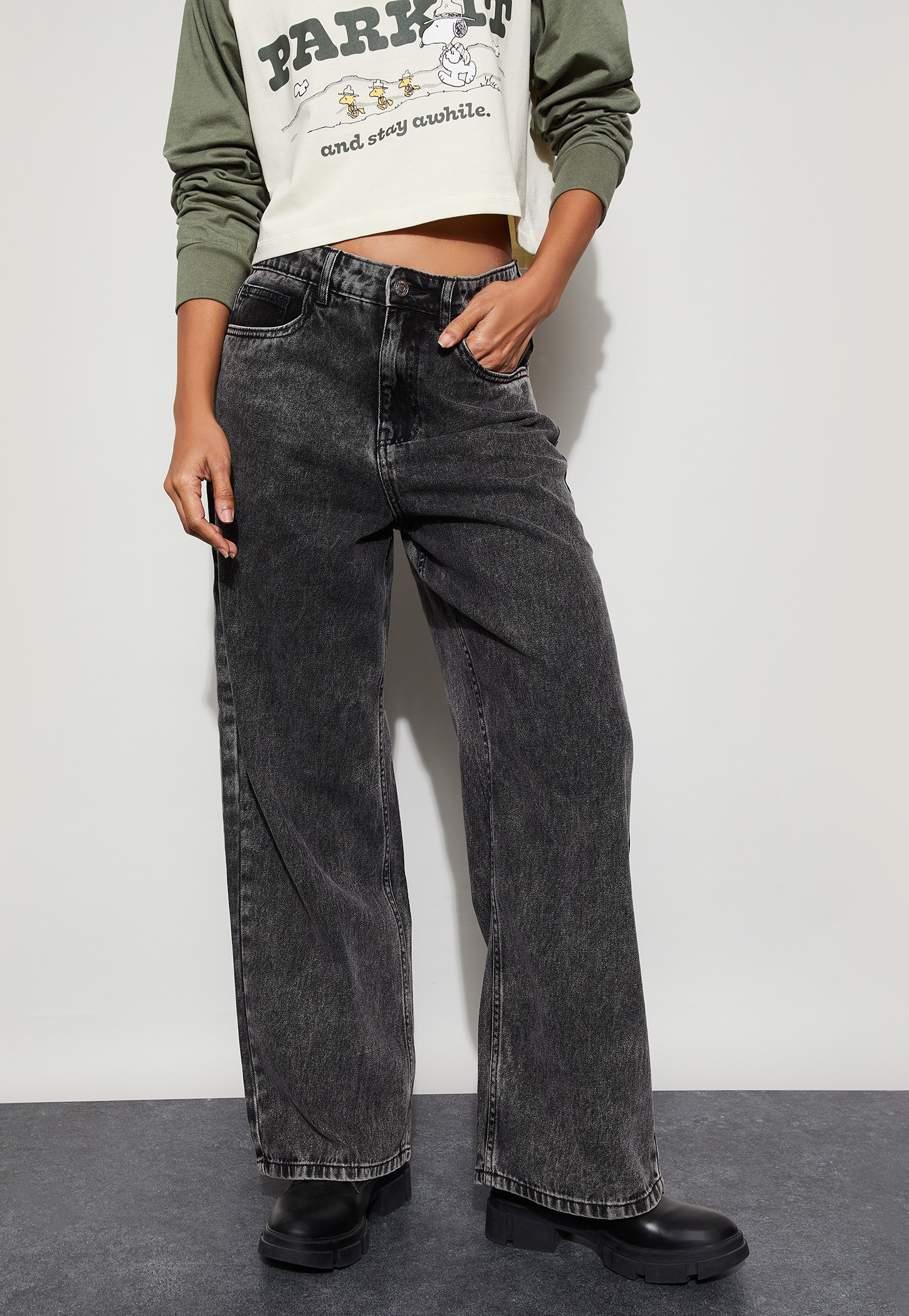 GINGER Washed Mid-Rise Jeans-picture-45