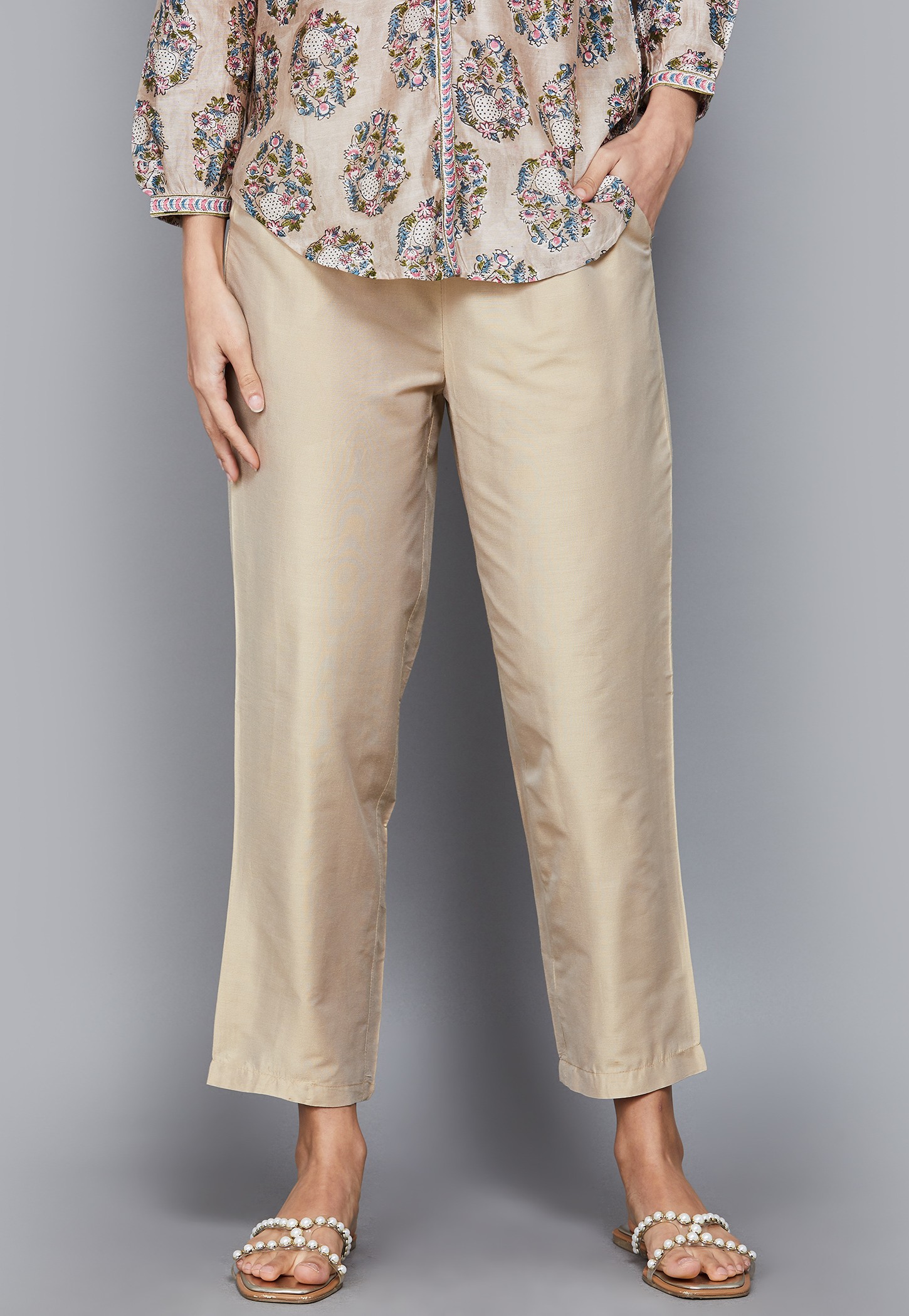 W Solid Straight Pants-picture-31